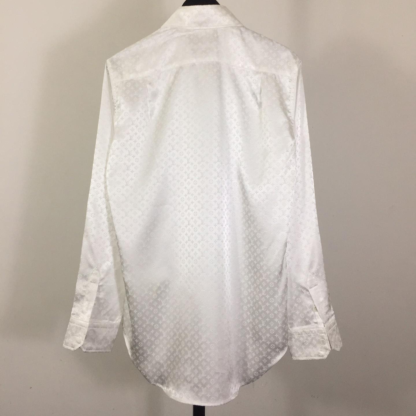 Louis Vuitton Monogram Long-Sleeved Silk Shirt   1AFJUE - DopestKickz
