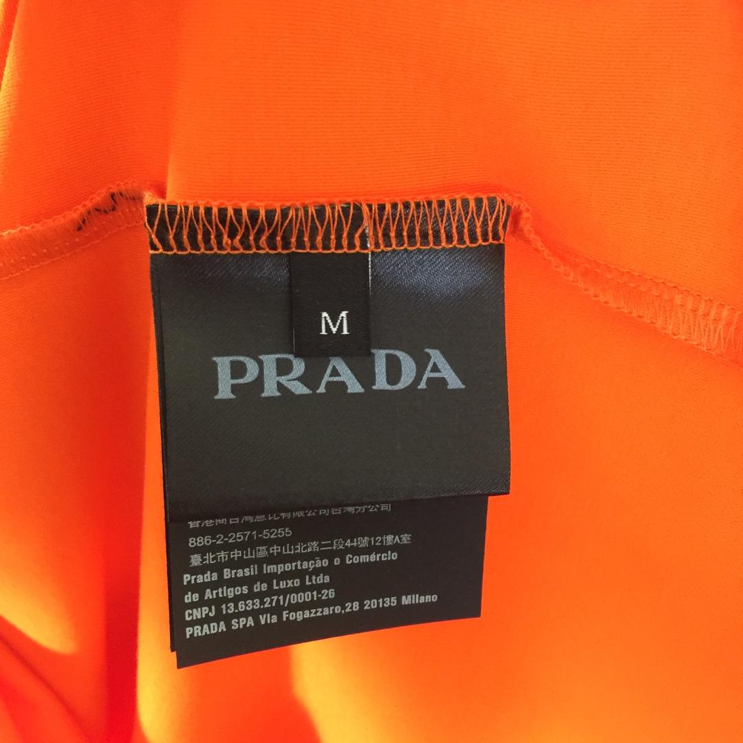Prada Logo T-Shirt - DopestKickz