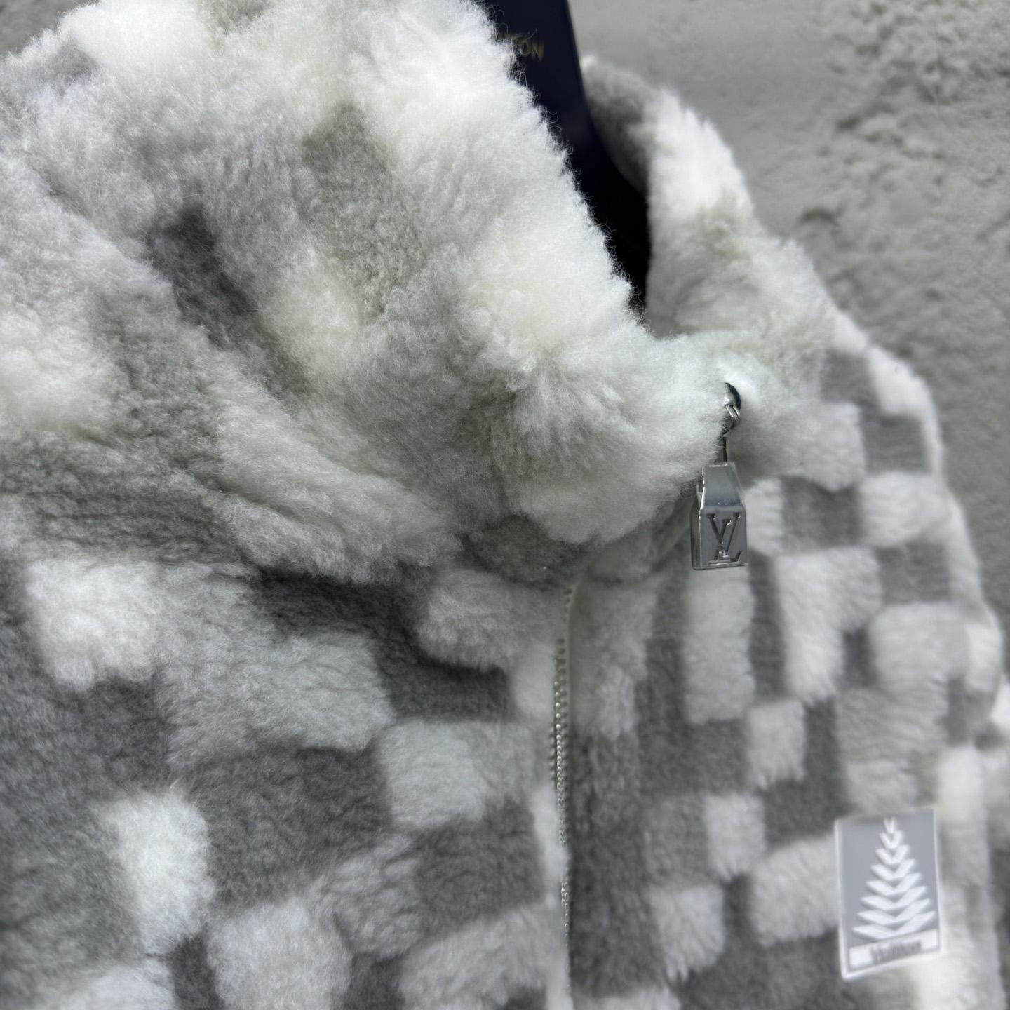 Louis Vuitton Fleece Blouson   1AGK16 - DopestKickz