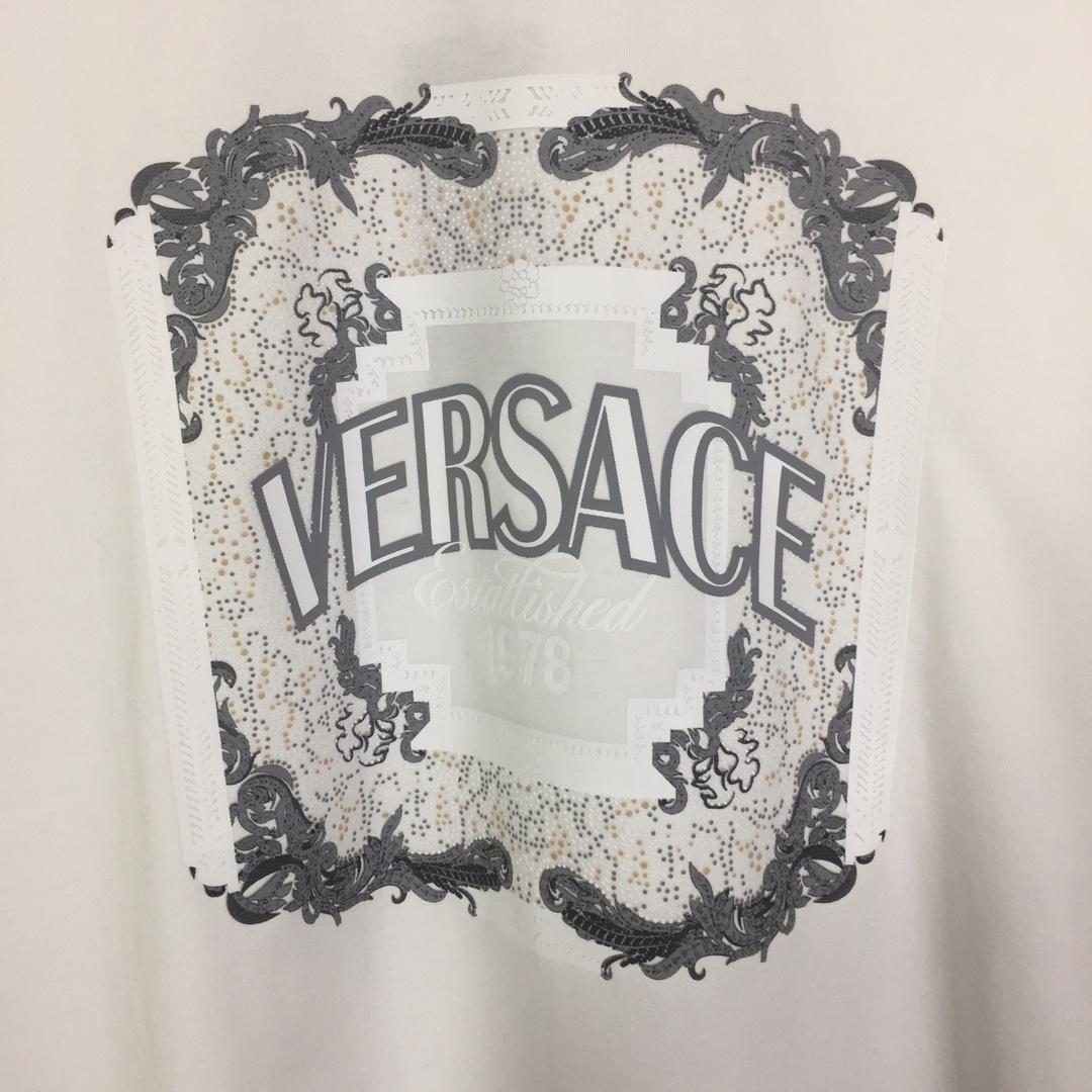 Versace Cotton T-shirt - DopestKickz