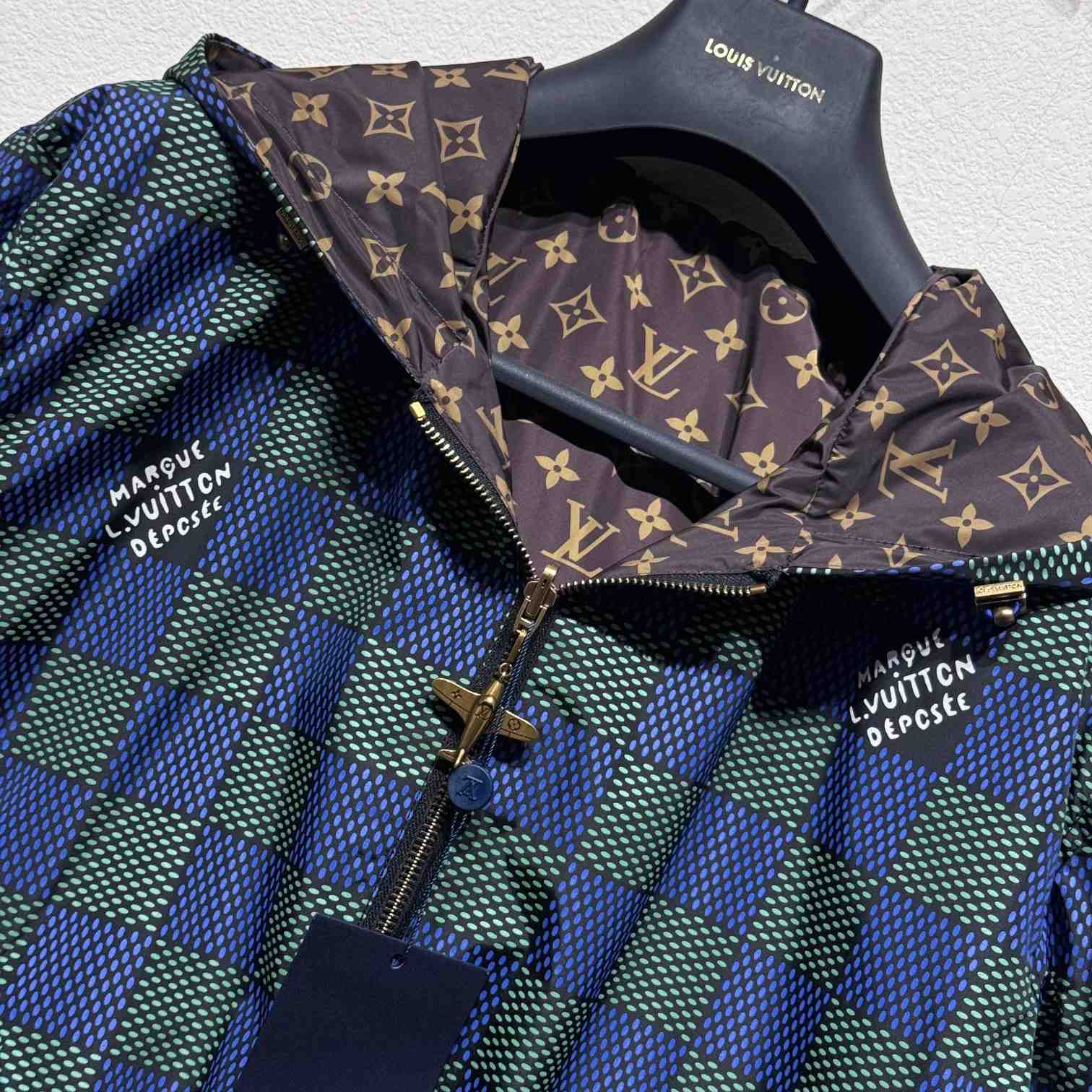 Louis Vuitton Damier Reversible Windbreaker    1AHBIW - DopestKickz