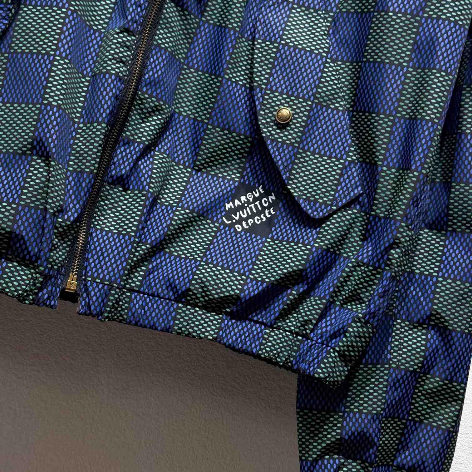 Louis Vuitton Damier Reversible Windbreaker    1AHBIW - DopestKickz