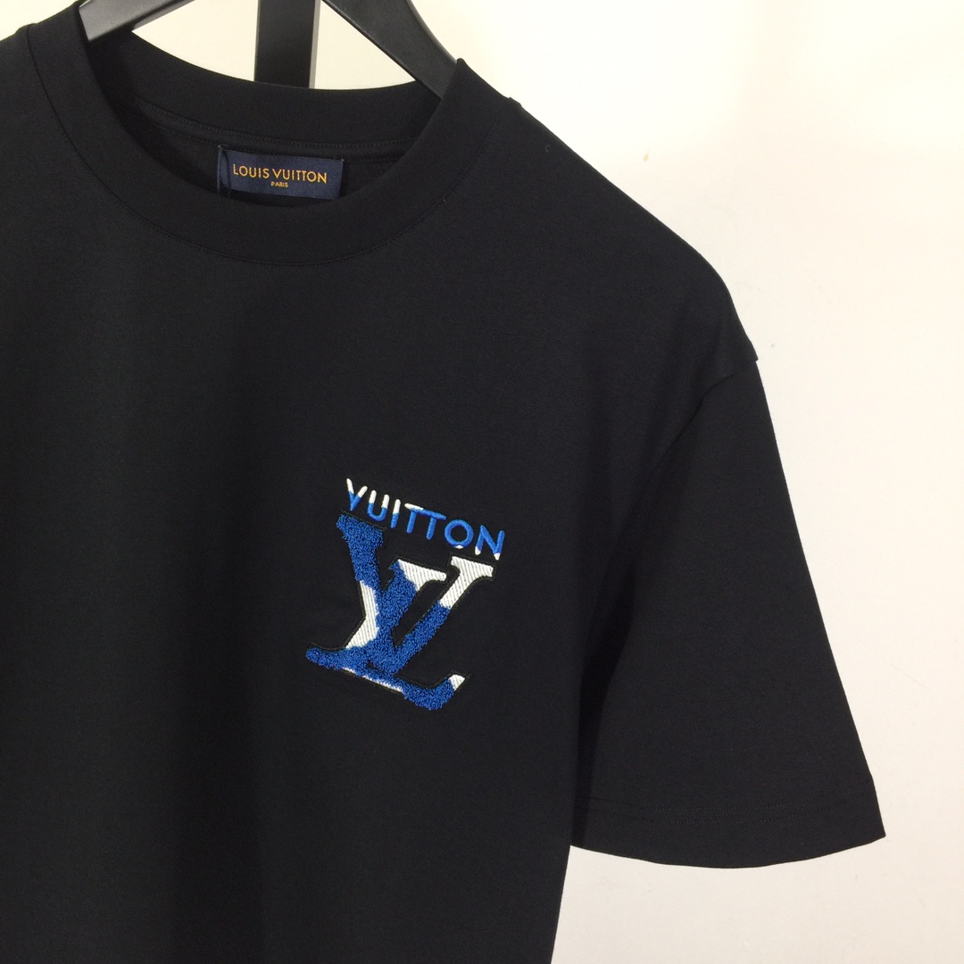 Louis Vuitton Cotton T-Shirt - DopestKickz