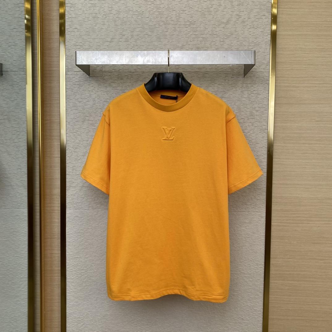 Louis Vuitton Embossed LV T-Shirt  1AGIIO - DopestKickz