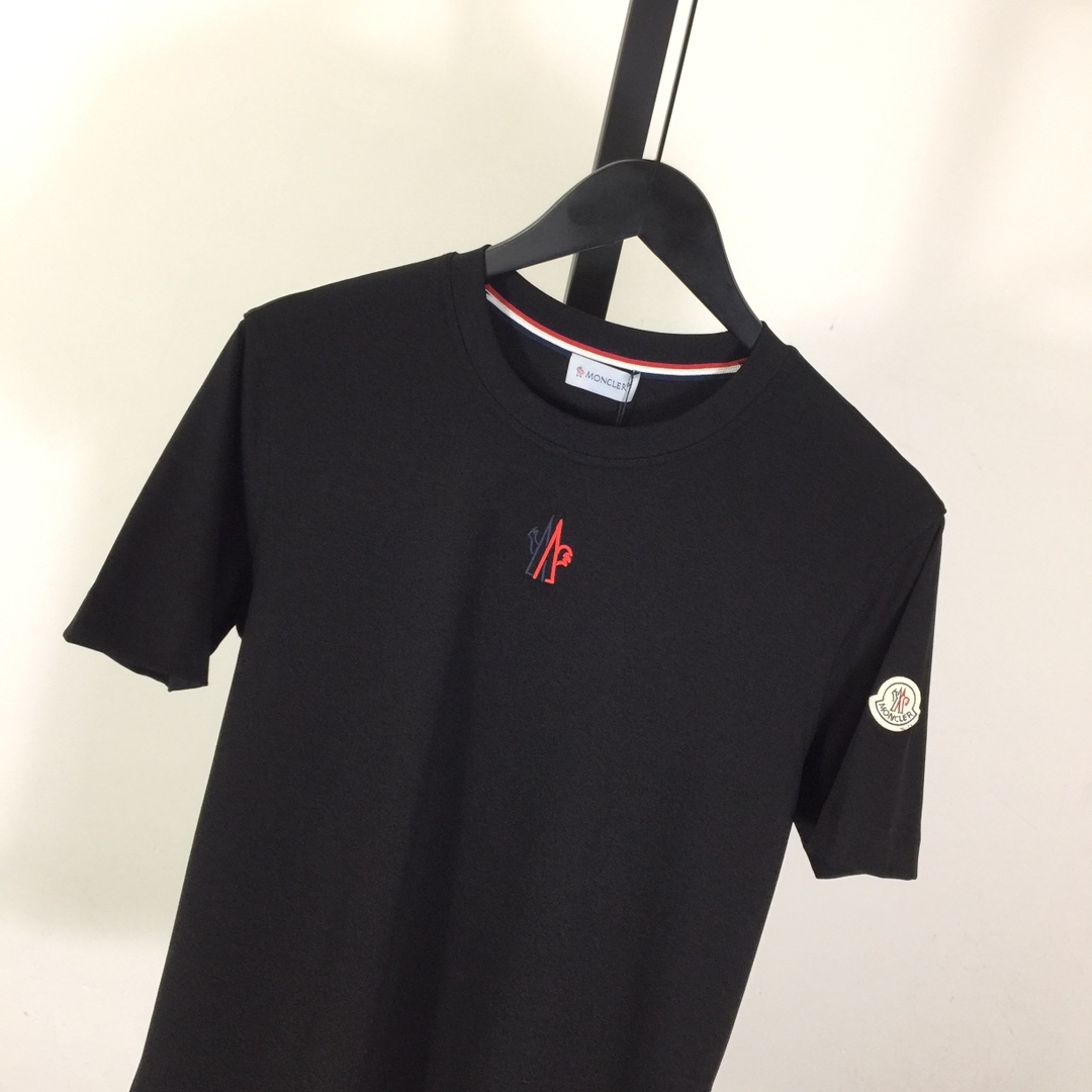 Moncler Logo Cotton T-shirt - DopestKickz
