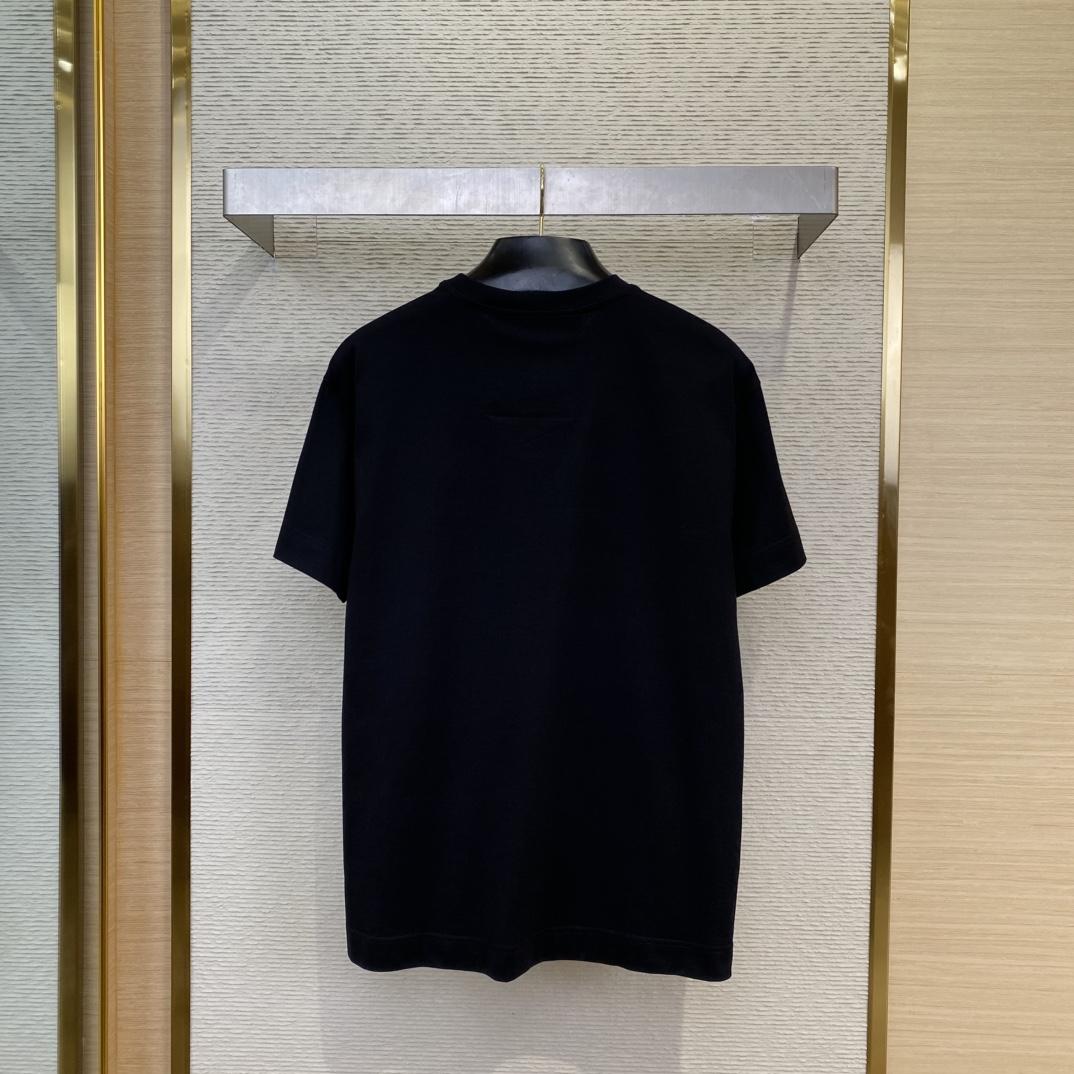 Givenchy 4G T-shirt In Cotton - DopestKickz