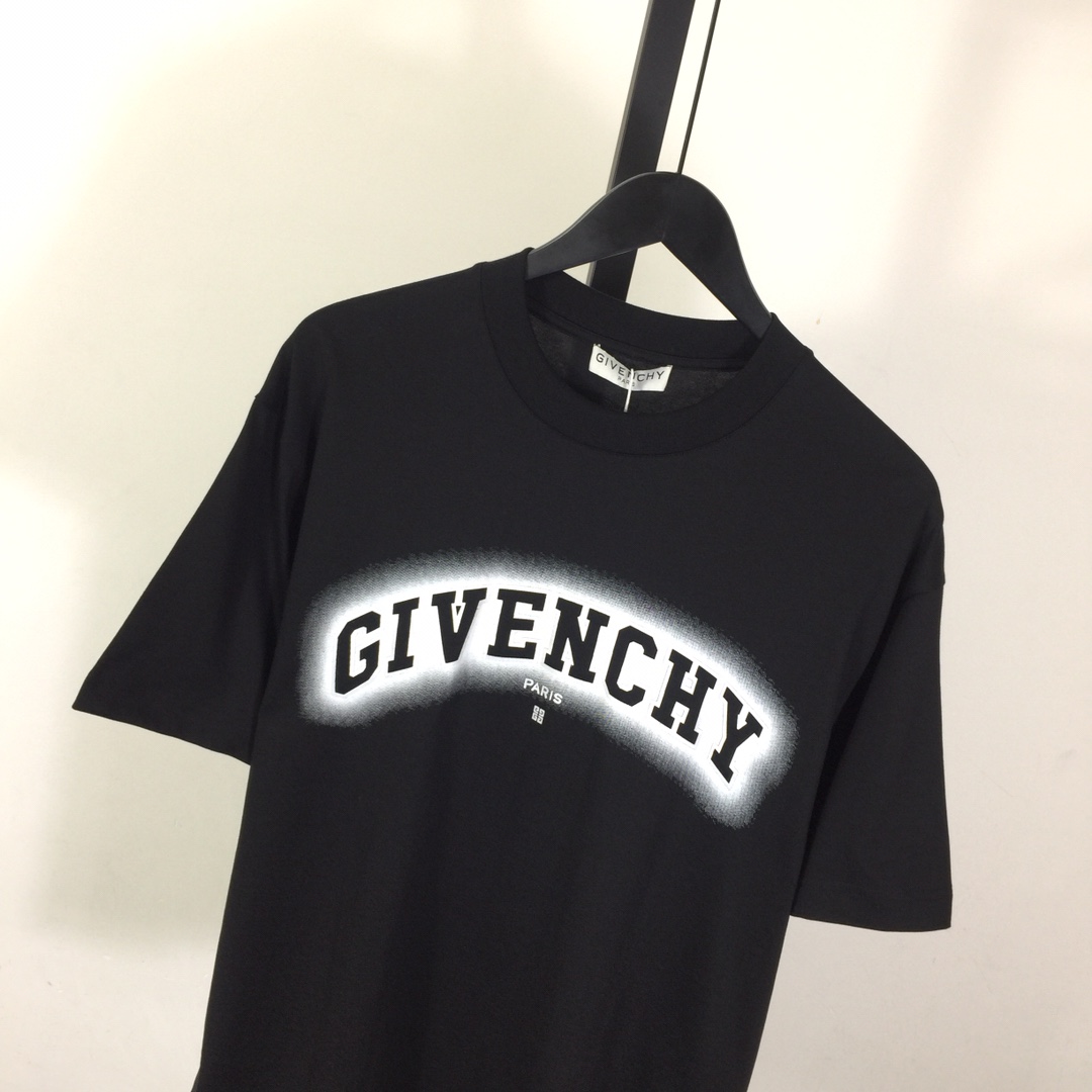 Givenchy Cotton T-shirt - DopestKickz