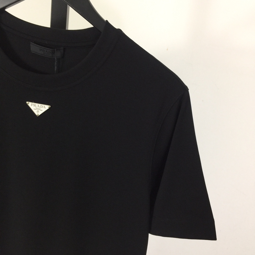 Prada Logo T-Shirt - DopestKickz