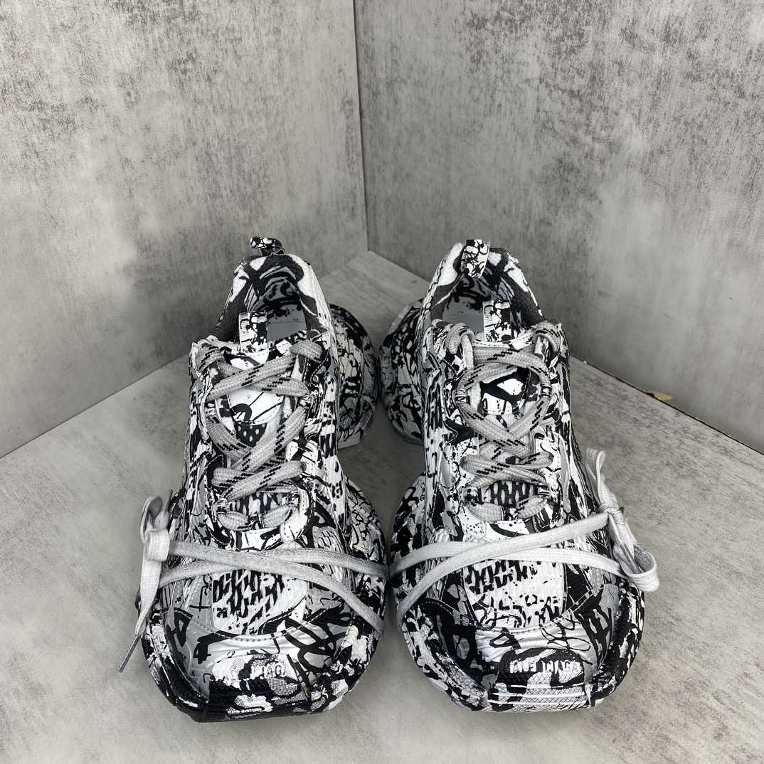 Balenciaga Track Graffiti Sneaker In White And Black Mesh And Nylon - DopestKickz