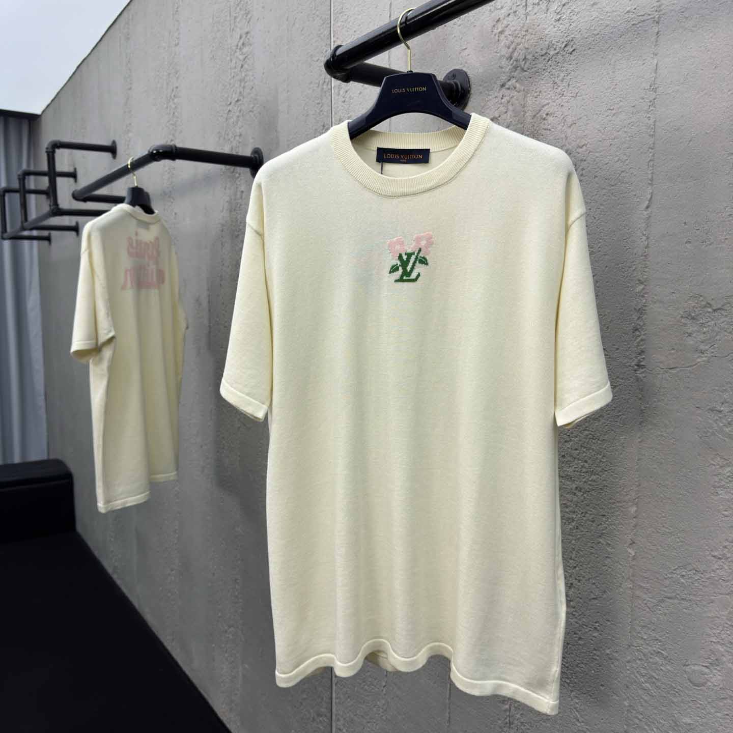 Louis Vuitton Short-Sleeved Cotton Knitted Crewneck   1AFRDI - DopestKickz