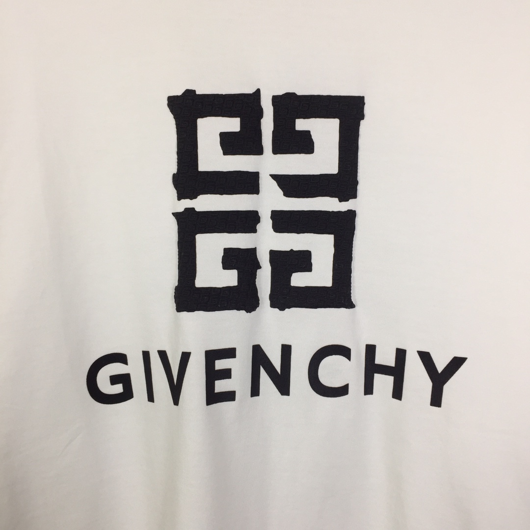 Givenchy Short-sleeved T-shirt In Cotton - DopestKickz