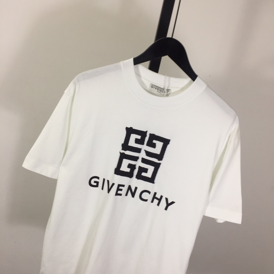 Givenchy Short-sleeved T-shirt In Cotton - DopestKickz