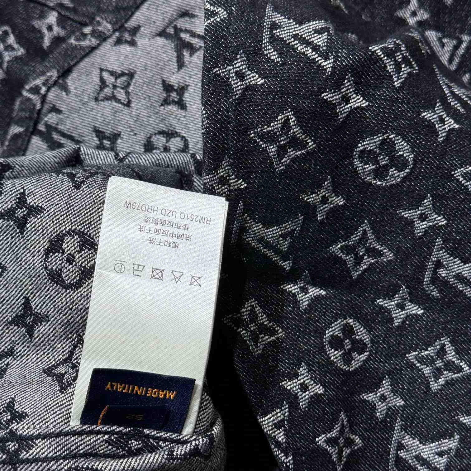 Louis Vuitton Monogram Short-Sleeved Chambray Shirt    - DopestKickz