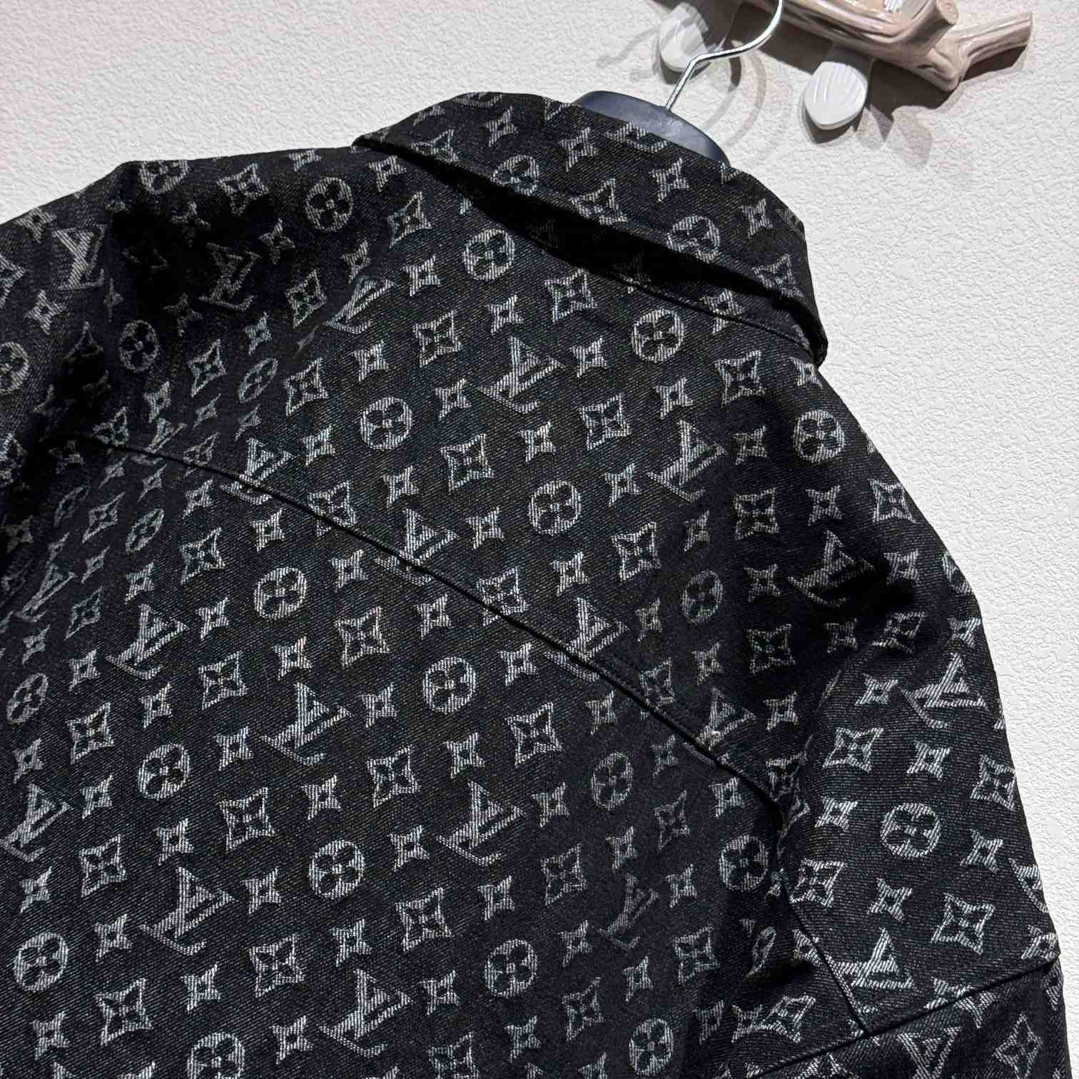 Louis Vuitton Monogram Short-Sleeved Chambray Shirt    - DopestKickz