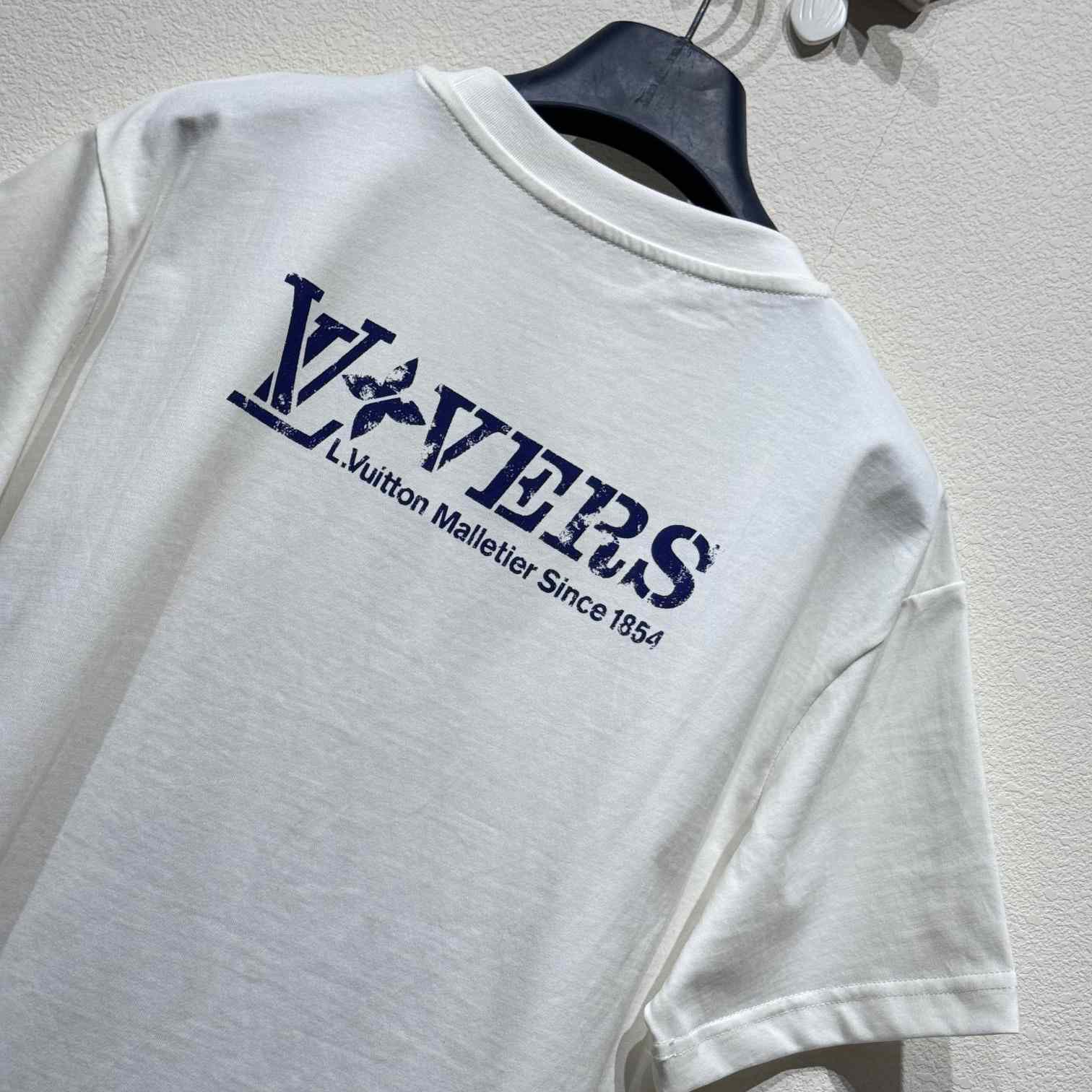 Louis Vuitton Embellished Graphic Cotton T-Shirt   1AHCKN - DopestKickz