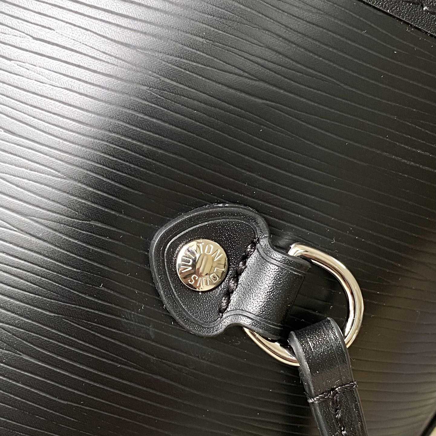 Louis Vuitton Neverfull MM   M11930 - DopestKickz