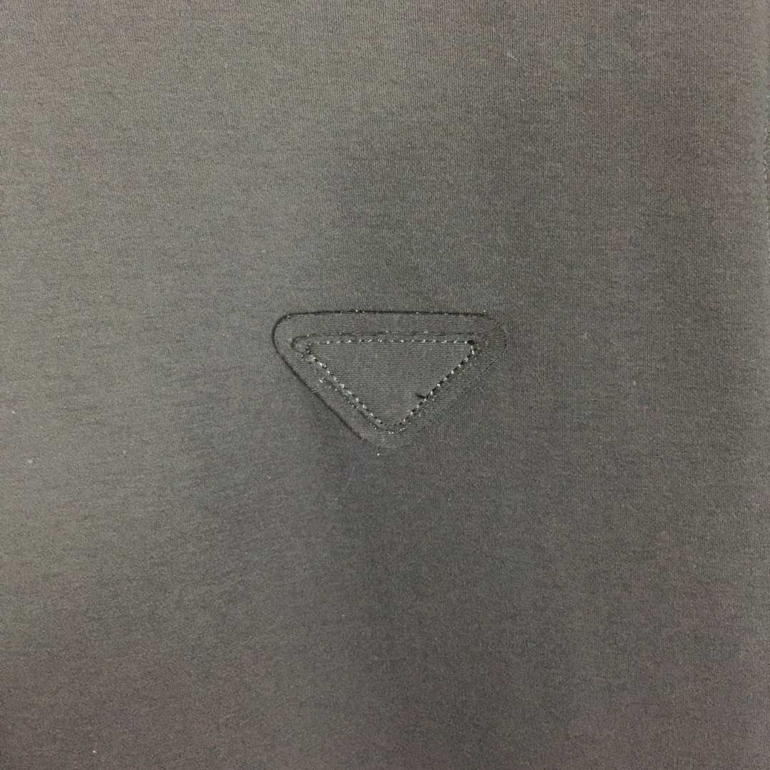 Prada Logo T-Shirt - DopestKickz