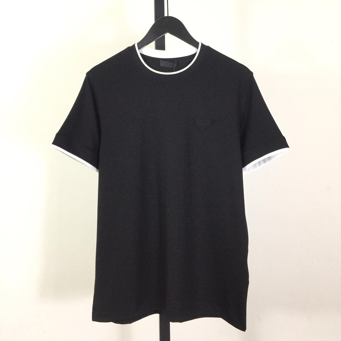 Prada Logo T-Shirt - DopestKickz