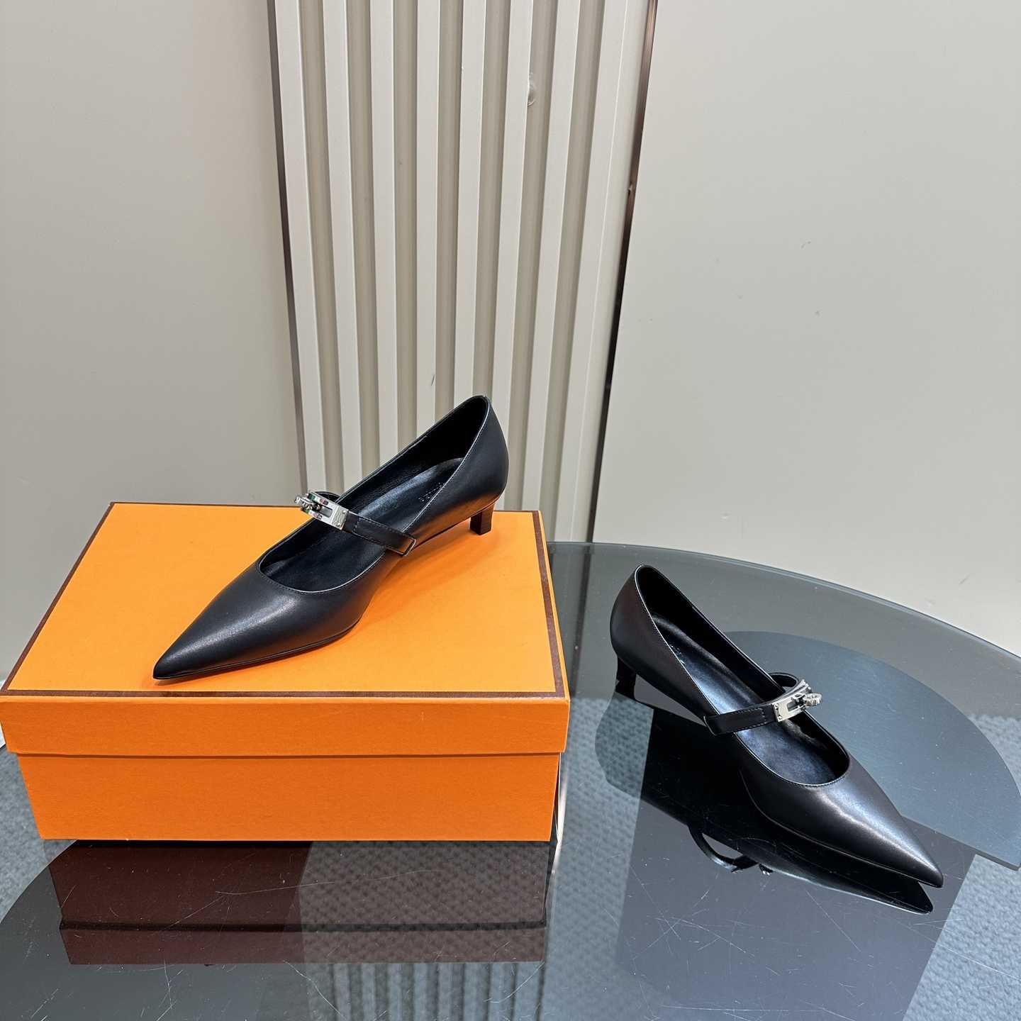 Hermes Kiara 40 Pump - DopestKickz