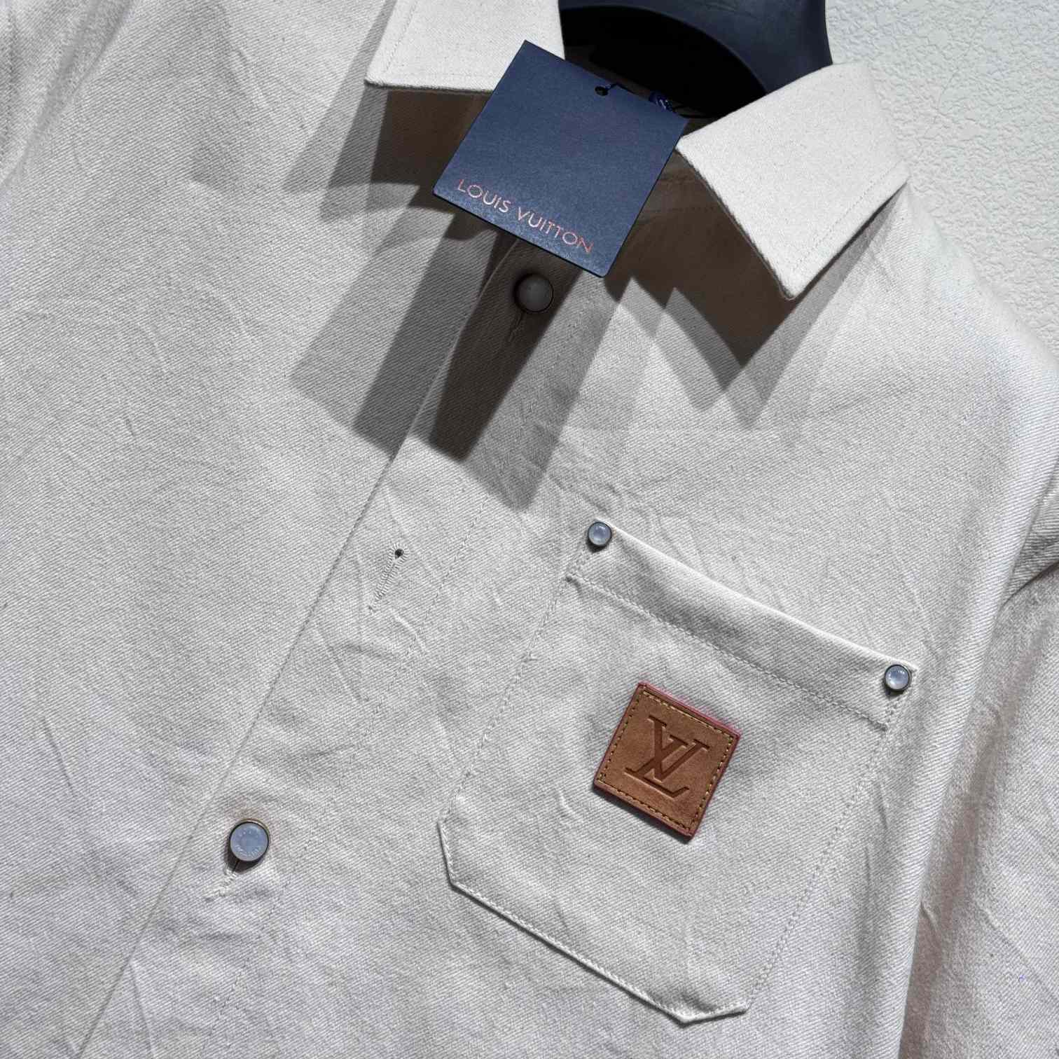 Louis Vuitton Silk-Blend Short-Sleeved Shirt   1AHCHZ - DopestKickz