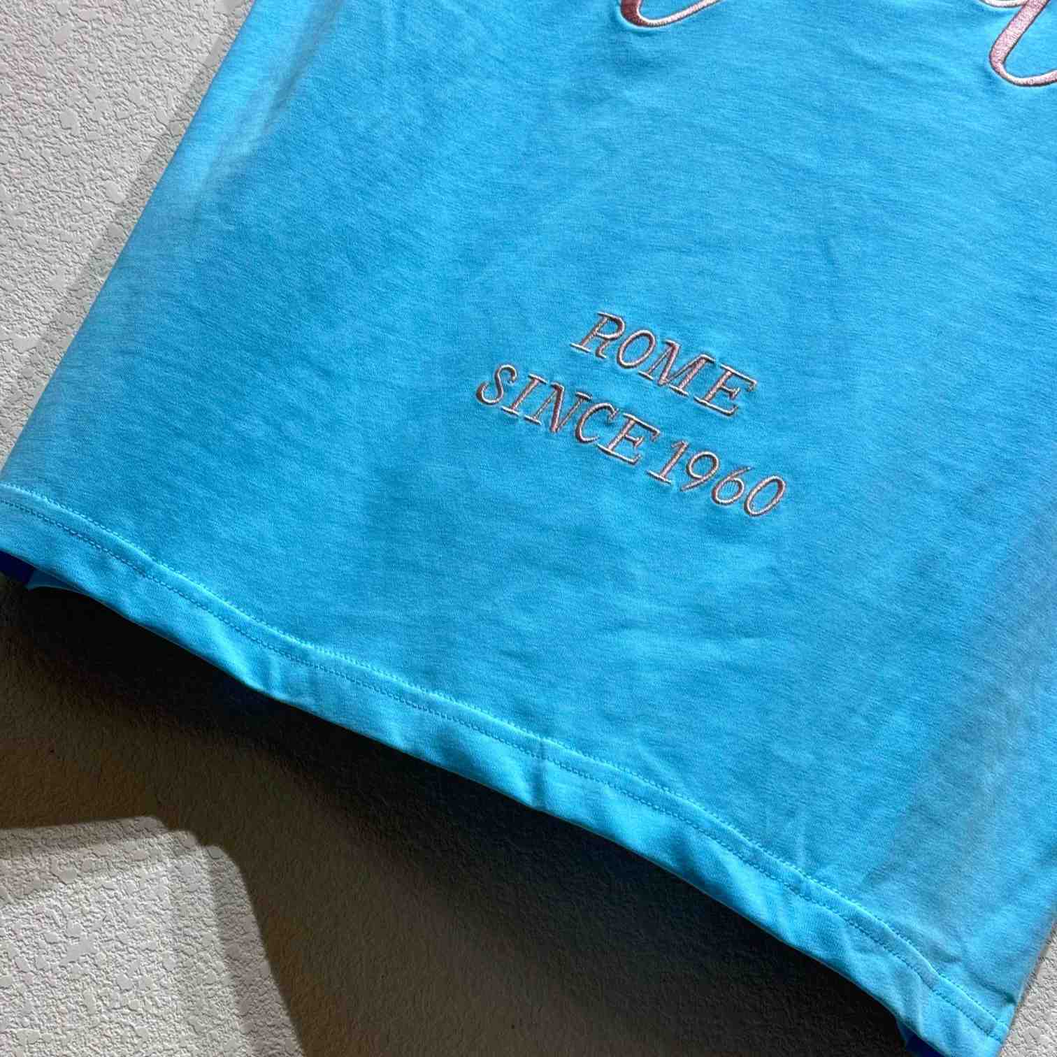  Valenti Garavani VLogo Signature T-shirt - DopestKickz