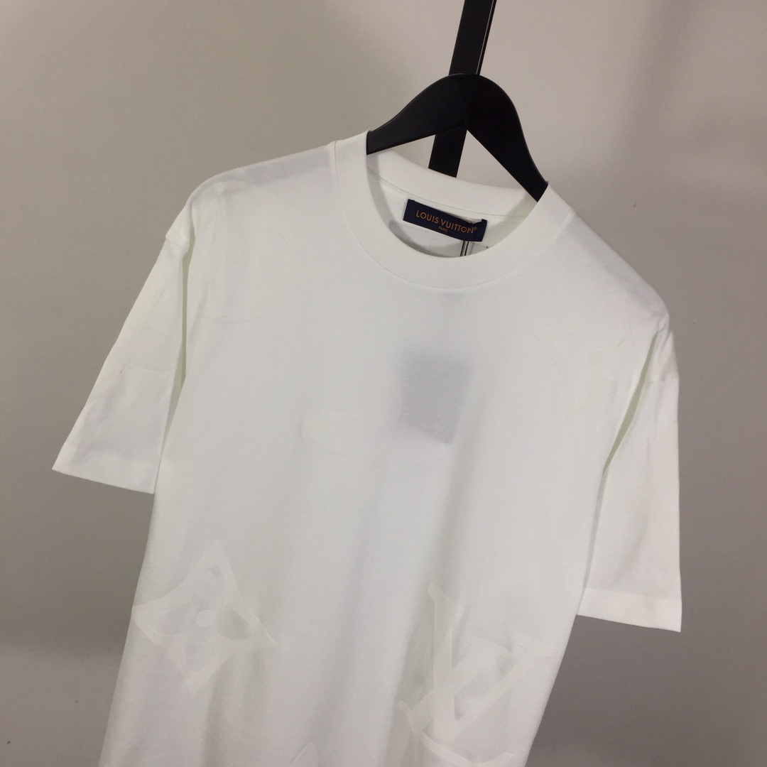 Louis Vuitton Monogram Short-Sleeved Cotton Crewneck - DopestKickz
