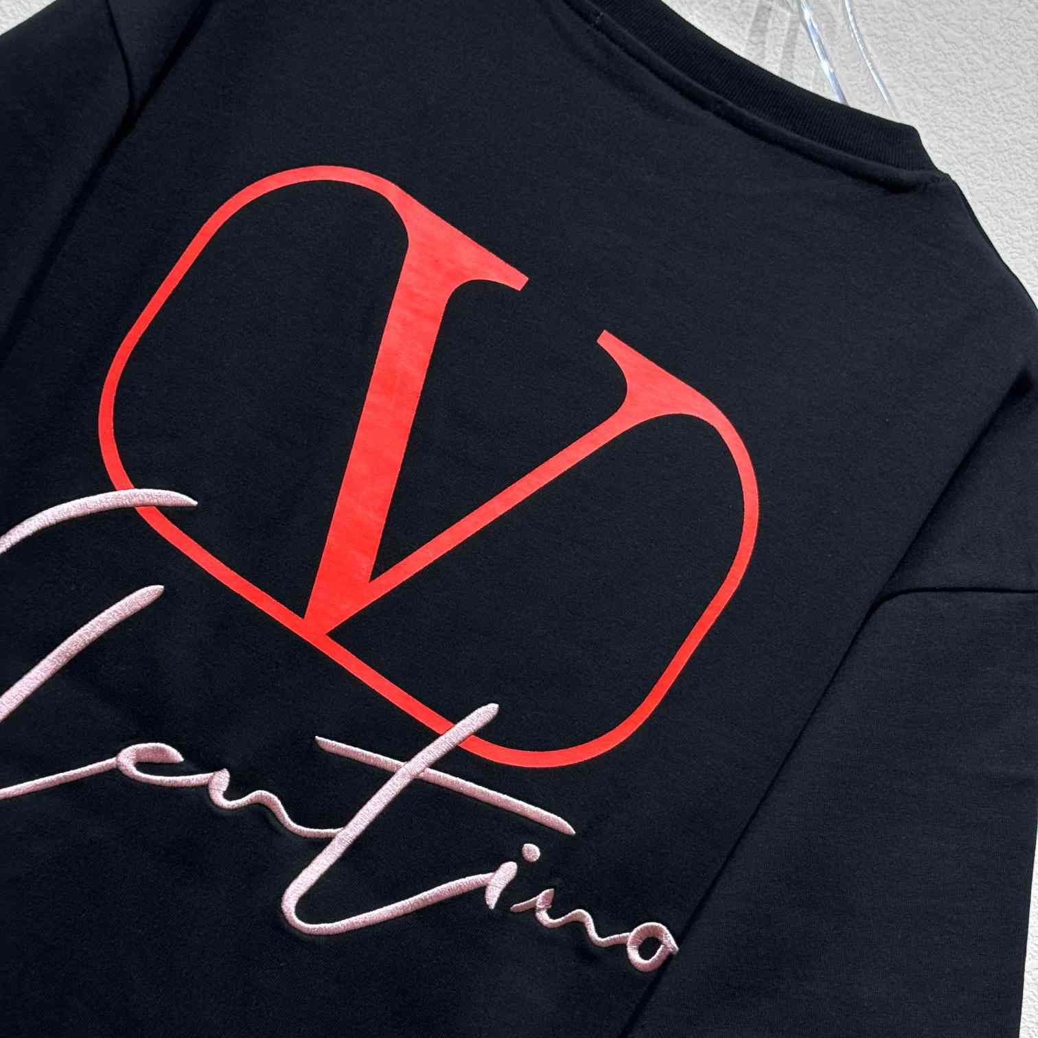  Valenti Garavani VLogo Signature T-shirt - DopestKickz