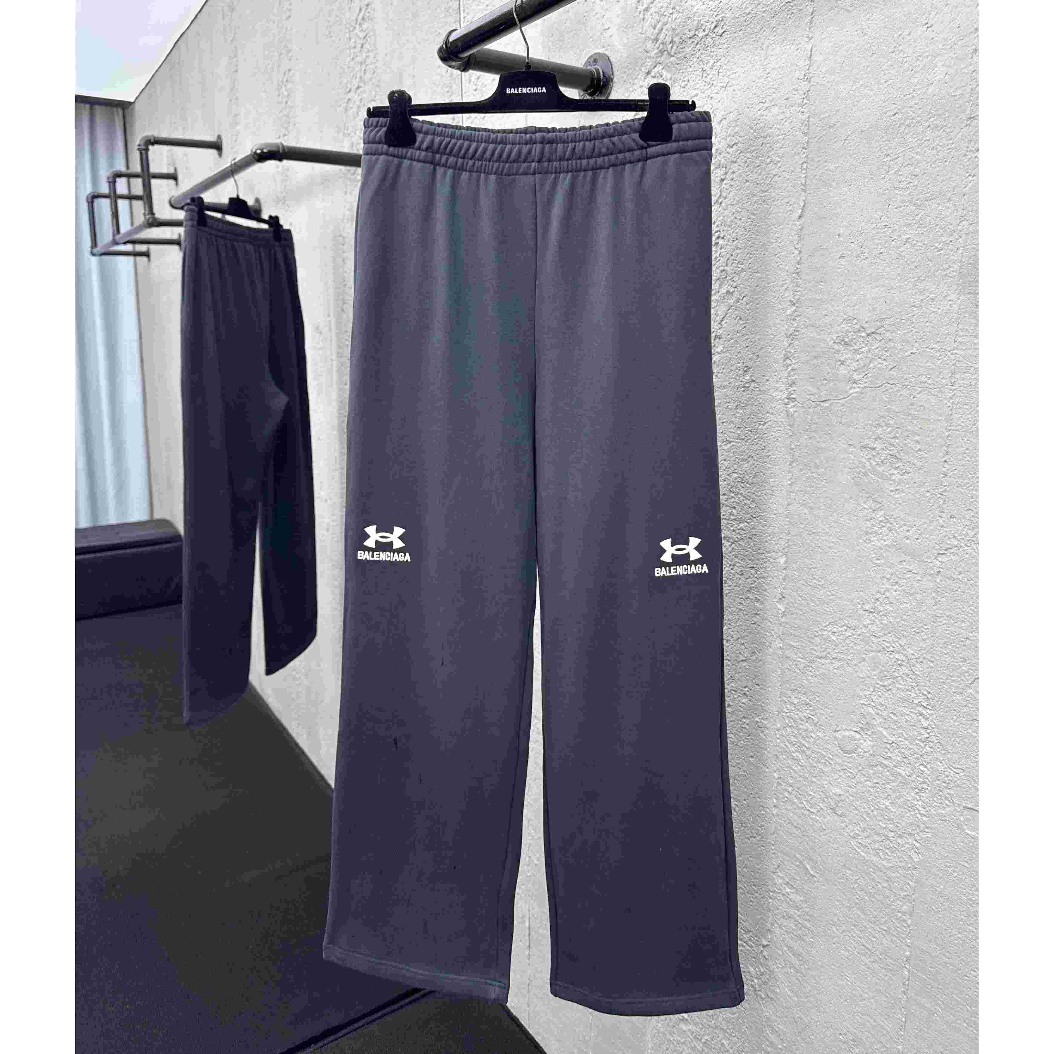 Balenciaga Under Armour® Baggy Sweatpants - DopestKickz