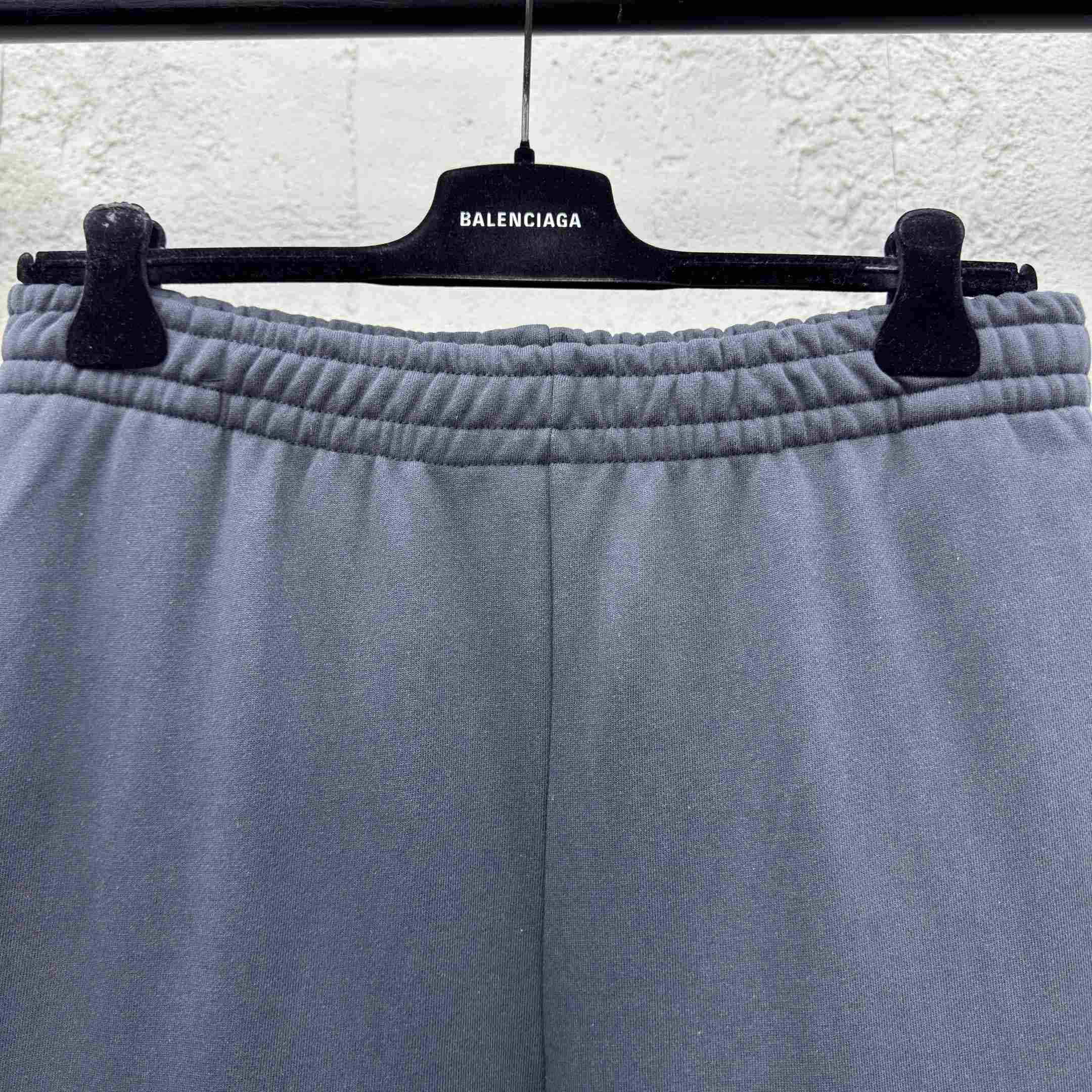 Balenciaga Under Armour® Baggy Sweatpants - DopestKickz
