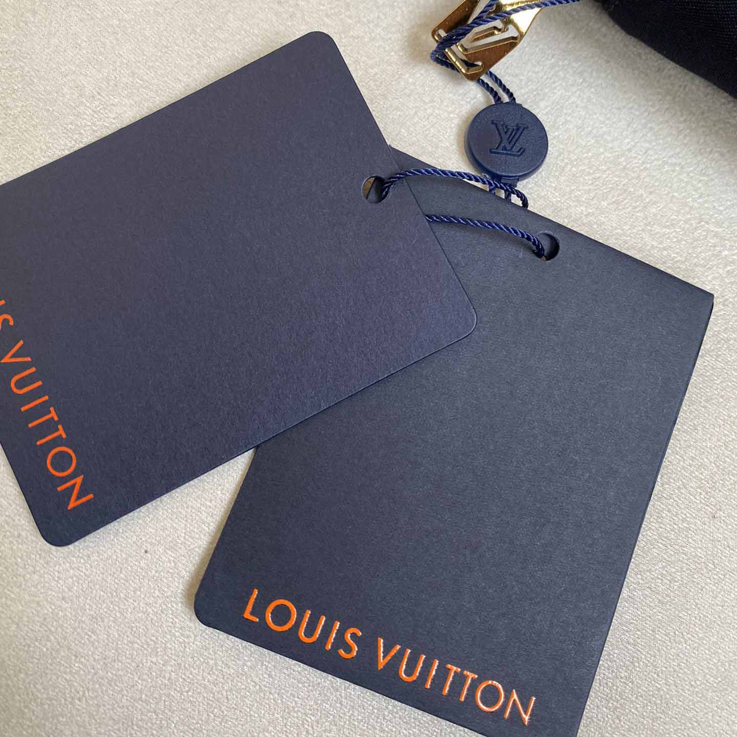 Louis Vuitton Technical Wool Parka   1AFRJD - DopestKickz