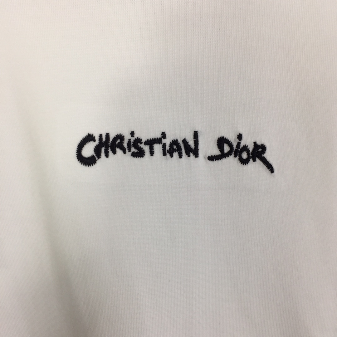 Dior Embossed Logo T-Shirt - DopestKickz