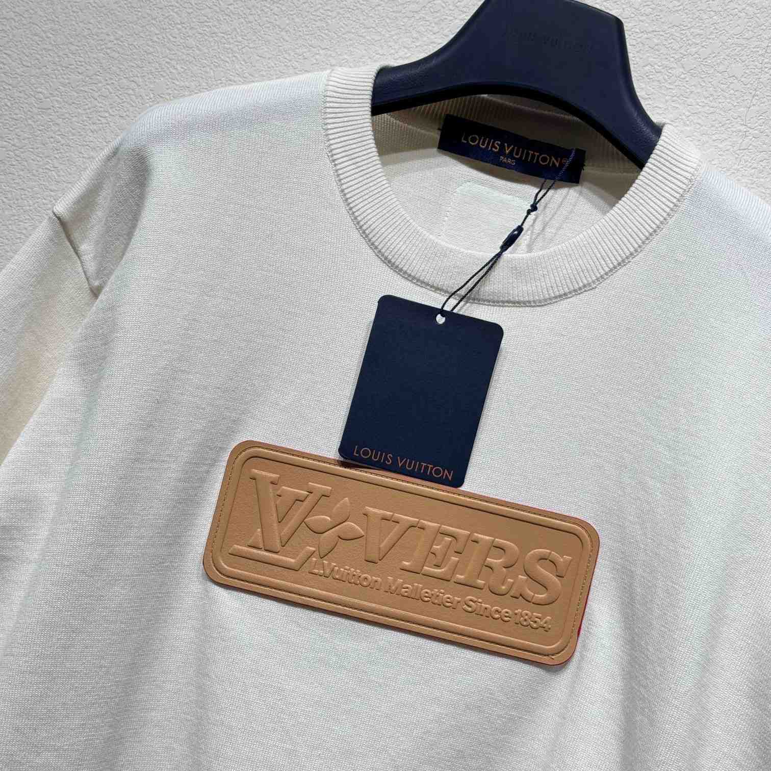 Louis Vuitton VVN Patch Short-Sleeved Cotton Crewneck   1AHCWG - DopestKickz