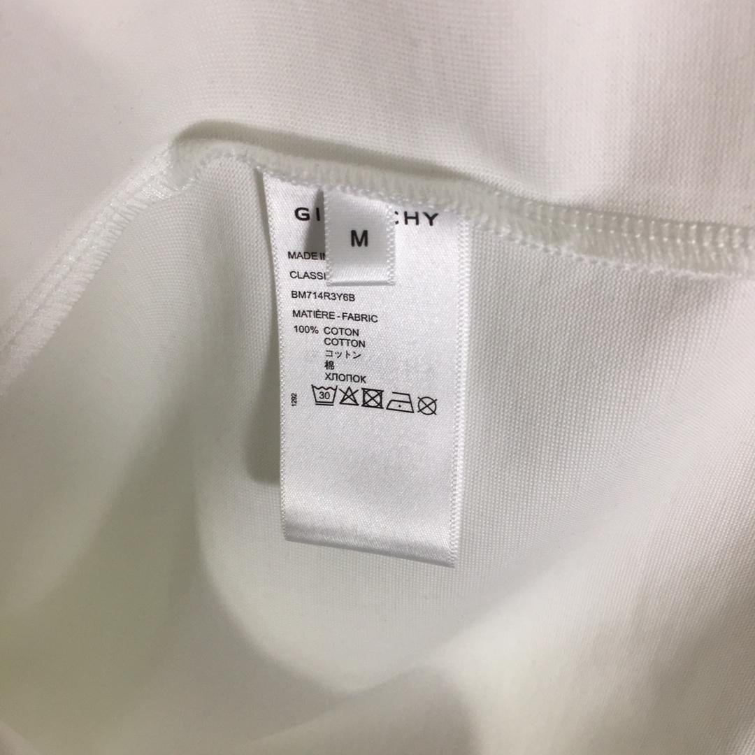 Givenchy 4G T-shirt In Cotton - DopestKickz
