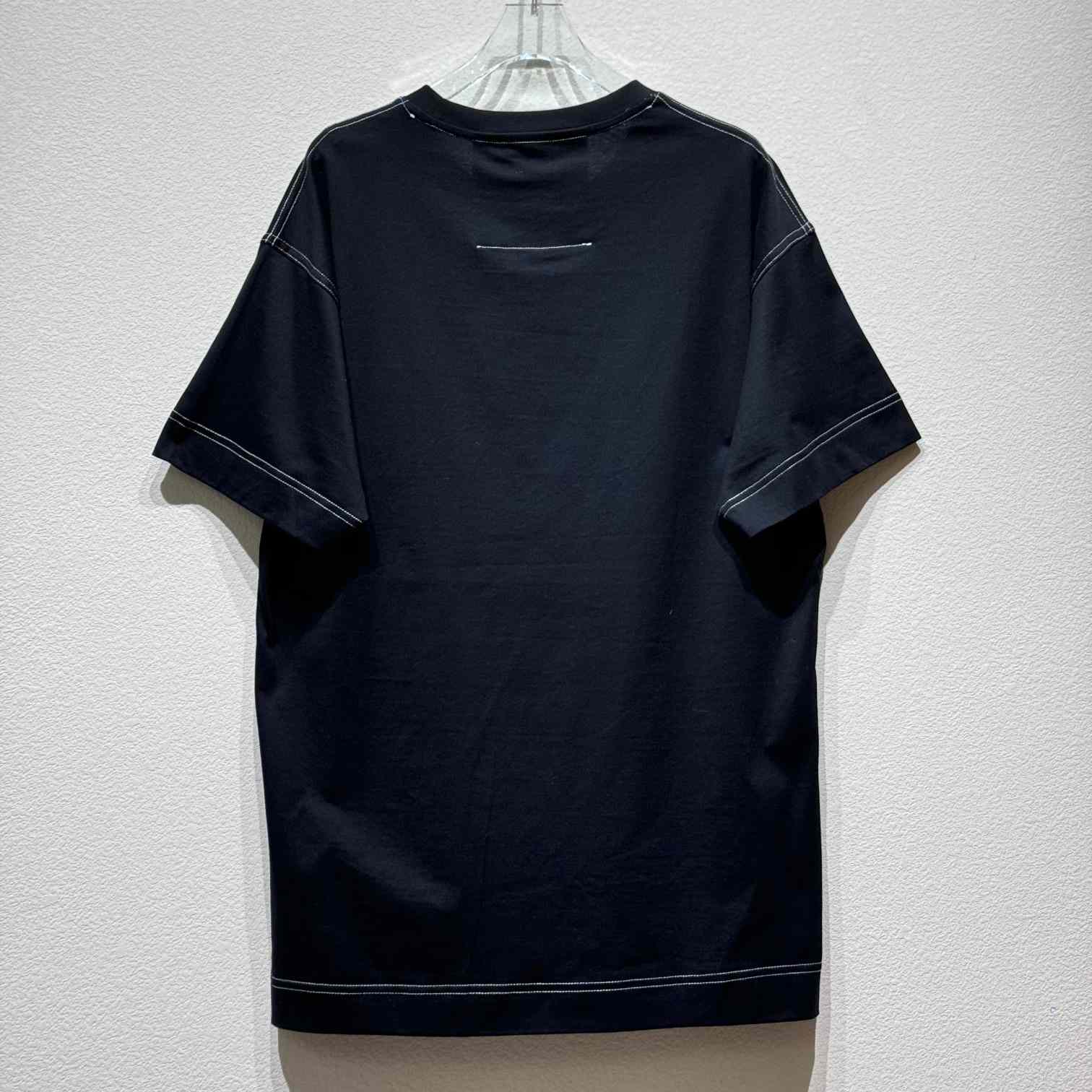 Givenchy 4G T-shirt In Cotton - DopestKickz