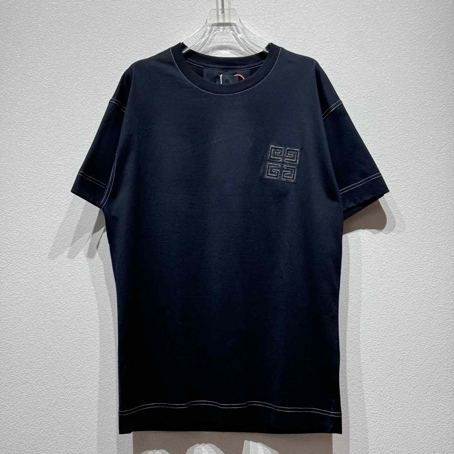 Givenchy 4G T-shirt In Cotton - DopestKickz