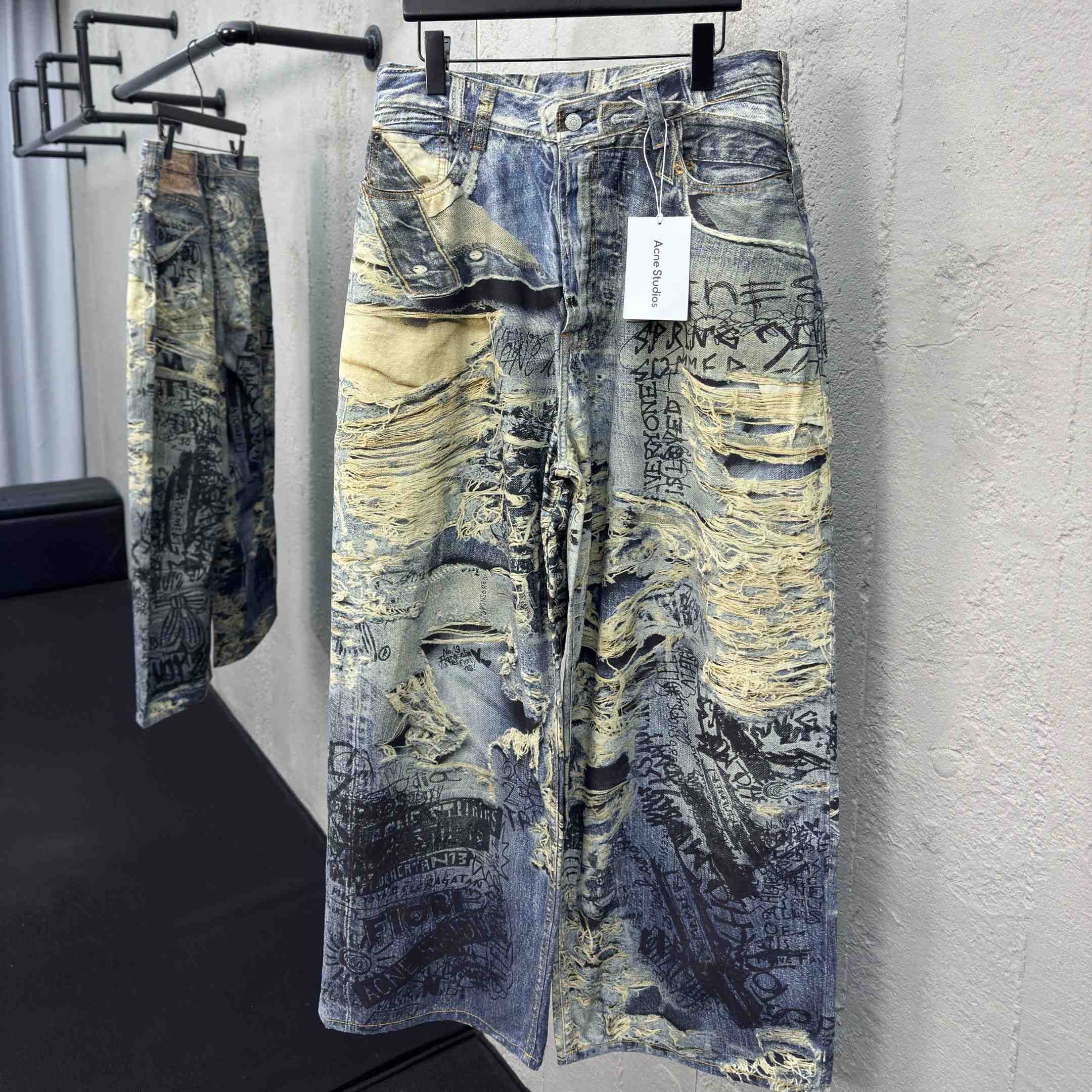 Acne Studios Super Baggy Fit Jeans - 2023 - DopestKickz