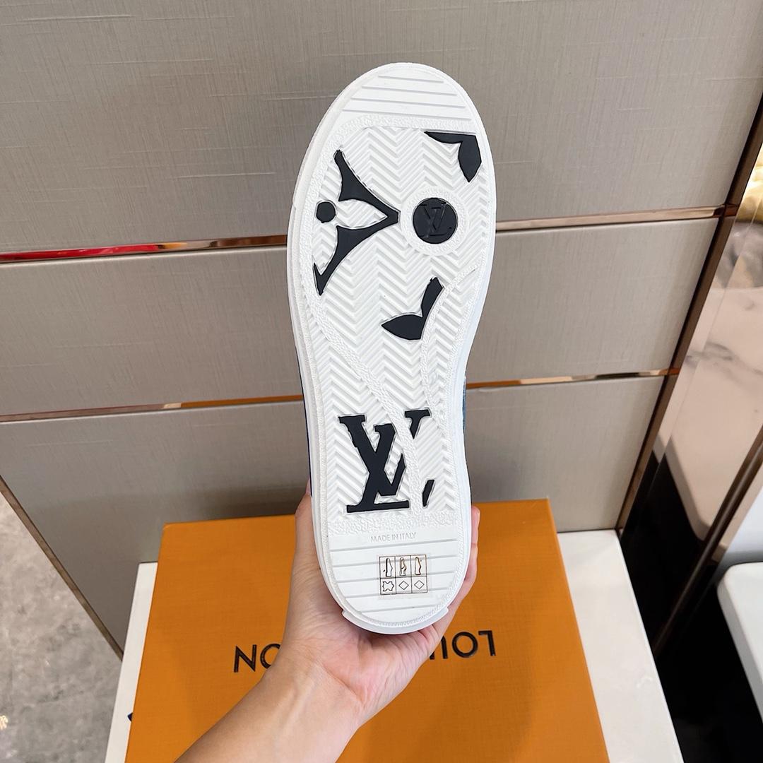 Louis Vuitton Sneaker     - DopestKickz
