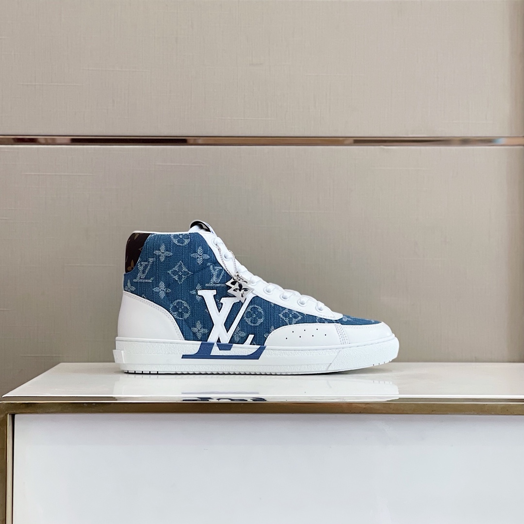 Louis Vuitton Sneaker     - DopestKickz
