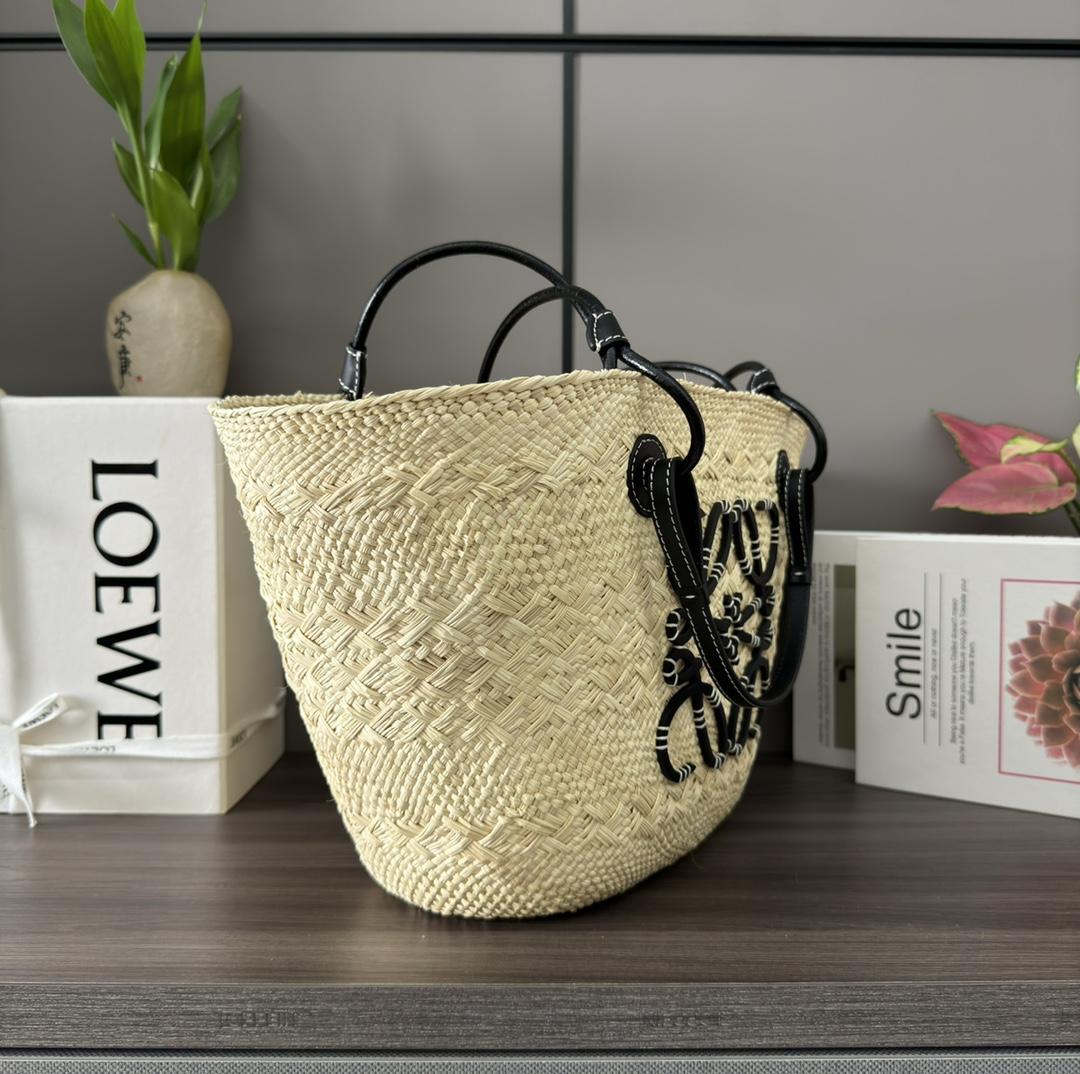 Loewe Medium Anagram Basket Bag In Iraca Palm And Calfskin - DopestKickz