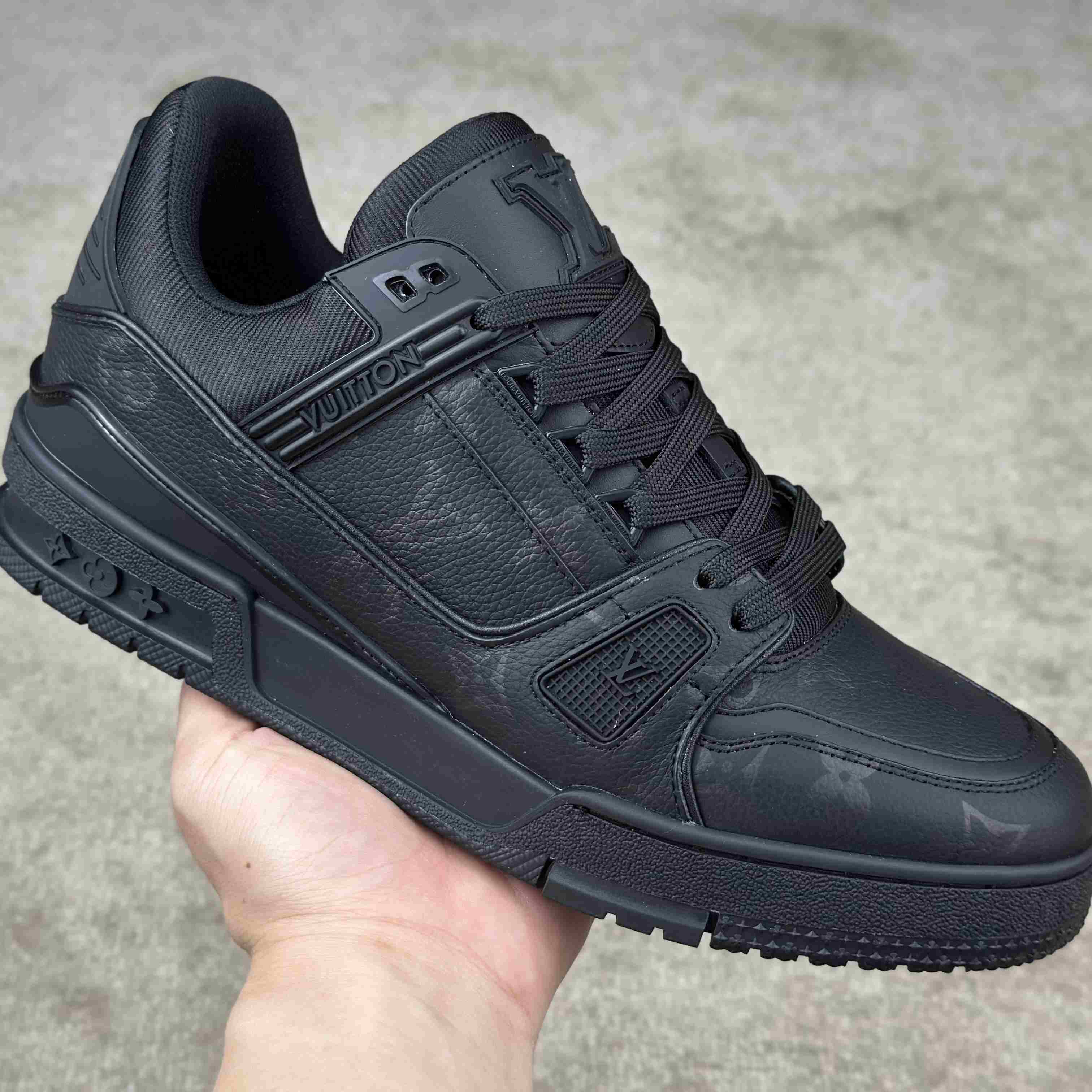 Louis Vuitton LV Trainer Sneaker       1AHDBU - DopestKickz