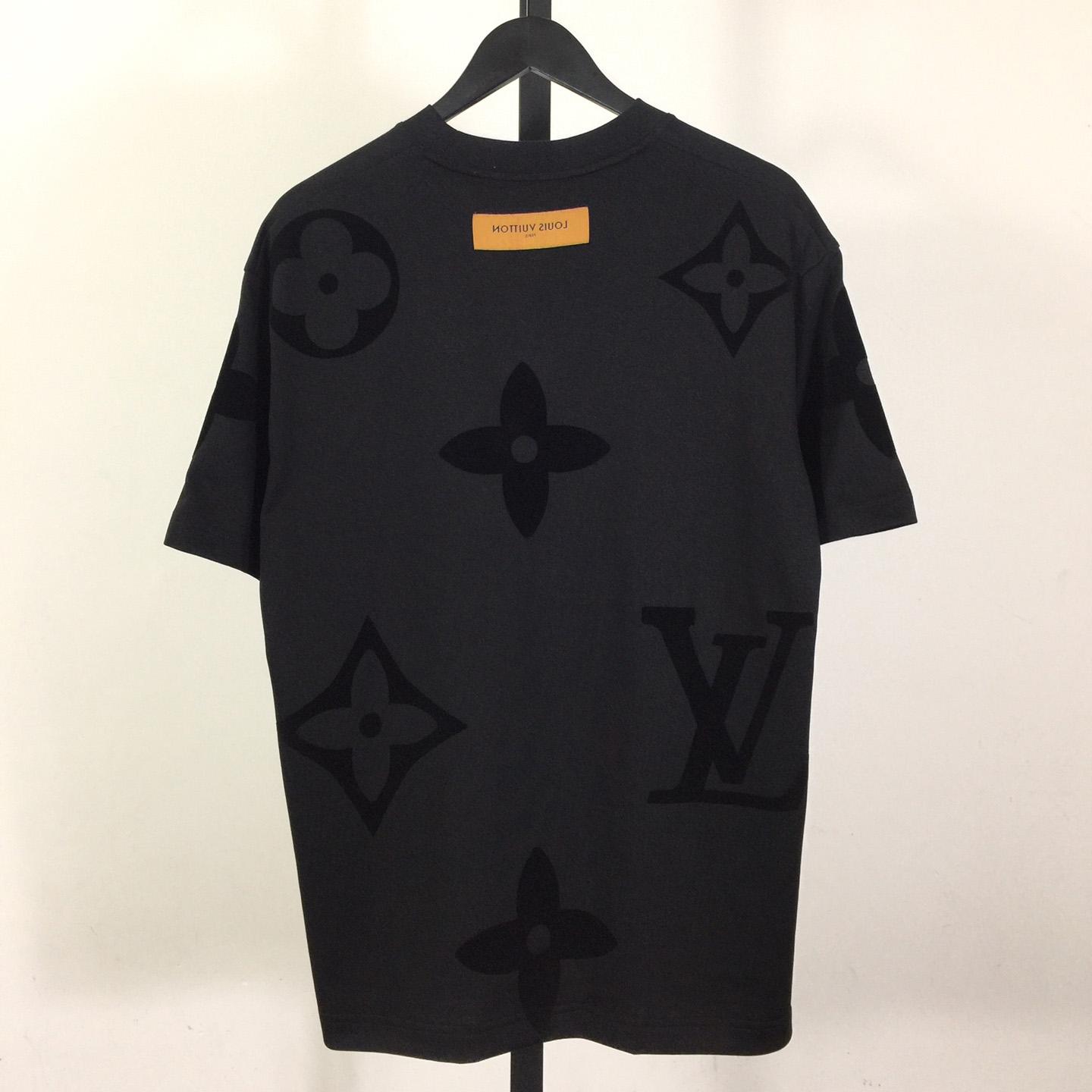 Louis Vuitton Monogram Cotton T-Shirt   1AFYF0 - DopestKickz