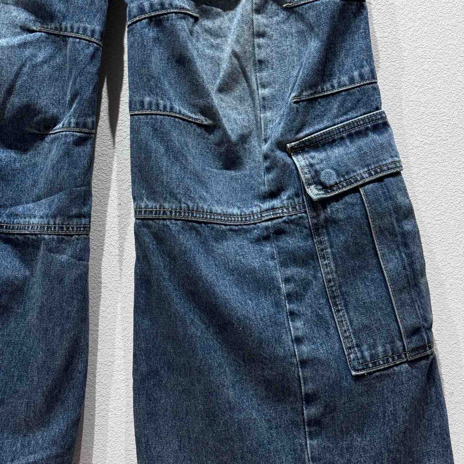 Balenciaga Mid-rise Wide-leg Cargo Jeans - DopestKickz