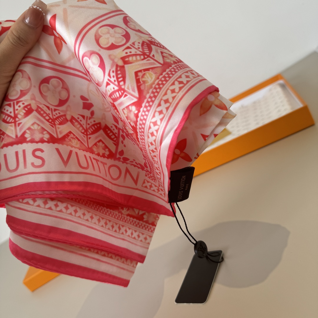 Louis Vuitton LV Tiles Square 90  M77219 - DopestKickz