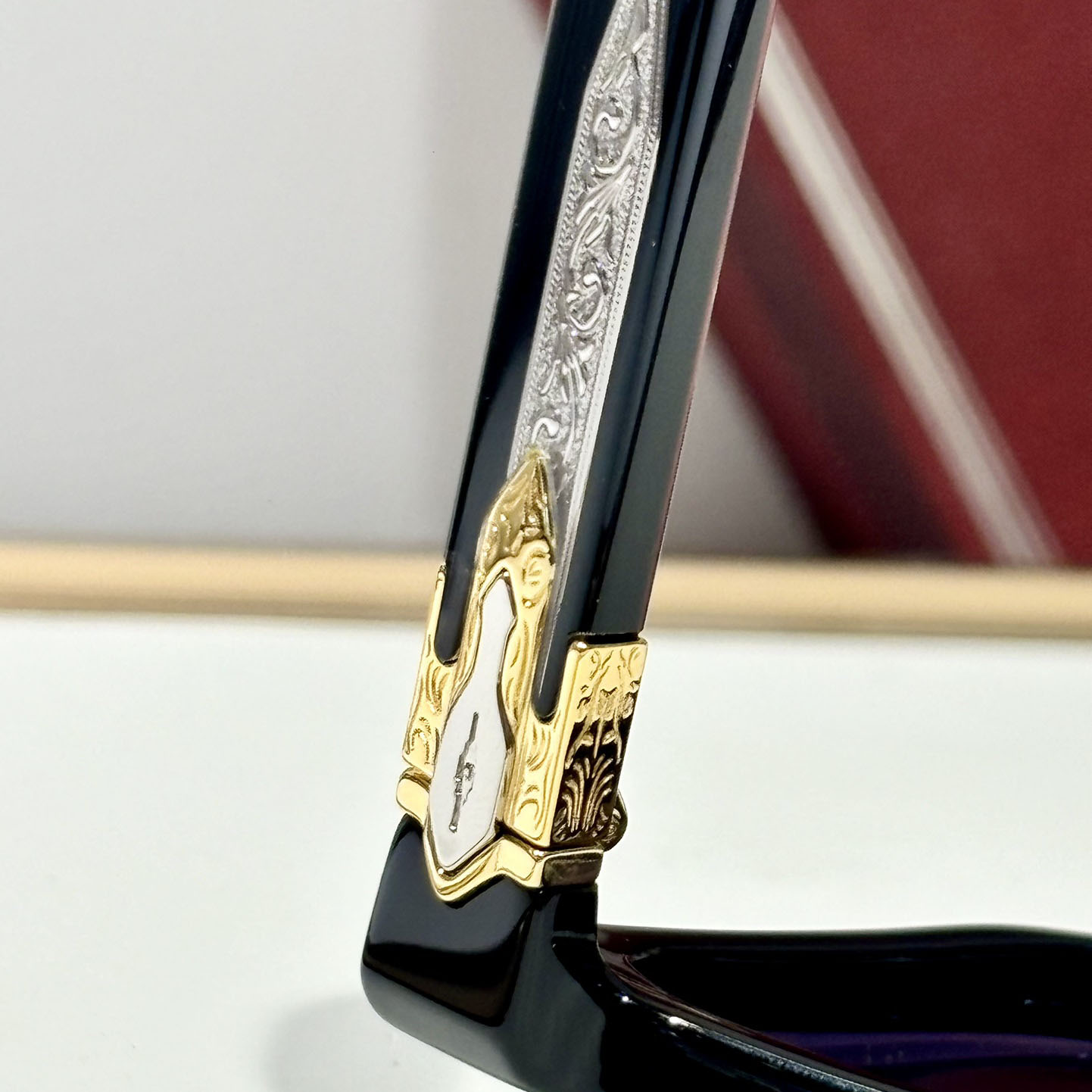 Jacquemus STERETT Sunglasses - DopestKickz