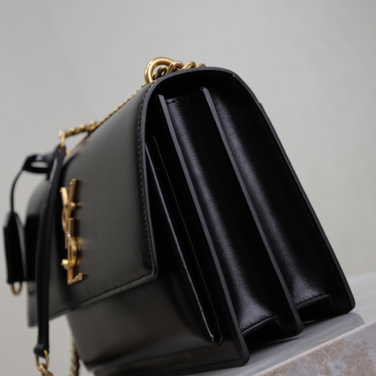 Saint Laurent Women Sunset Medium Leather Shoulder Bag （22x8x16 cm） - DopestKickz