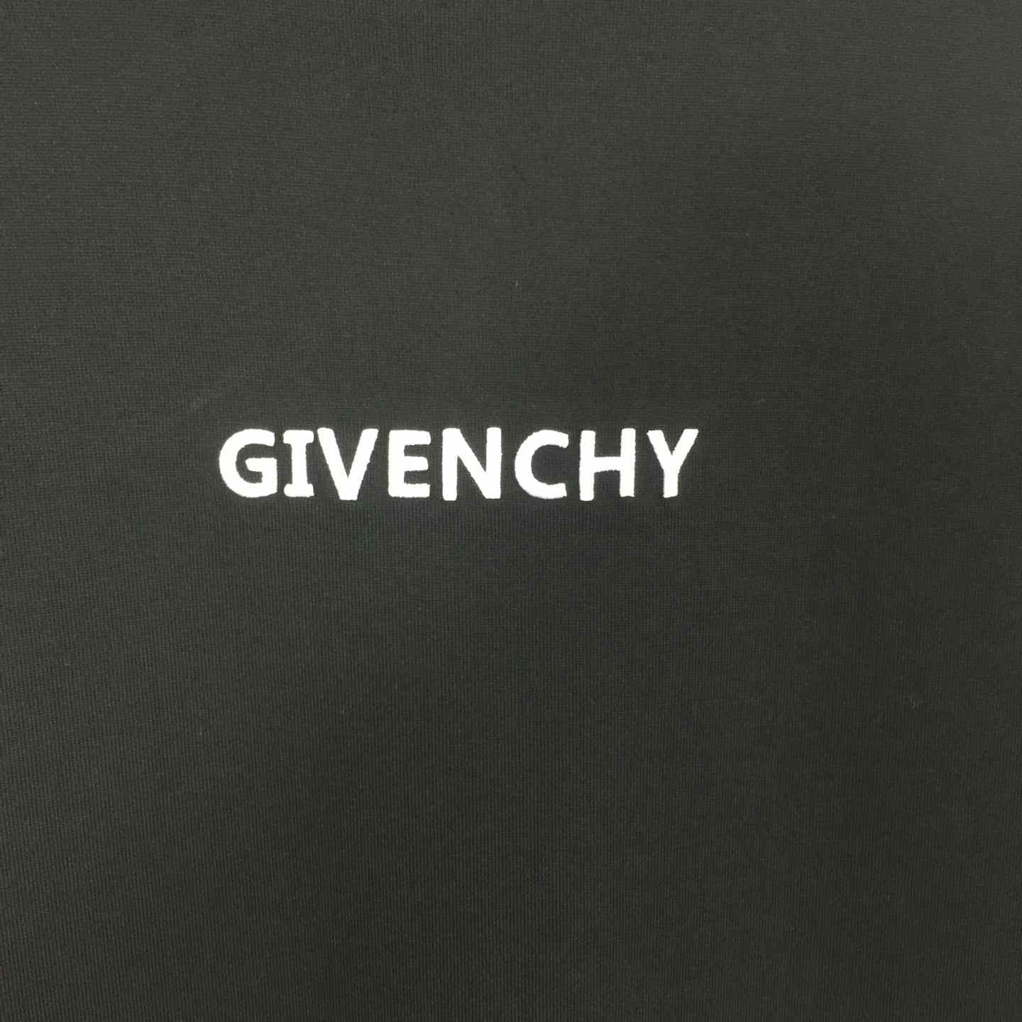 Givenchy Logo Top - DopestKickz