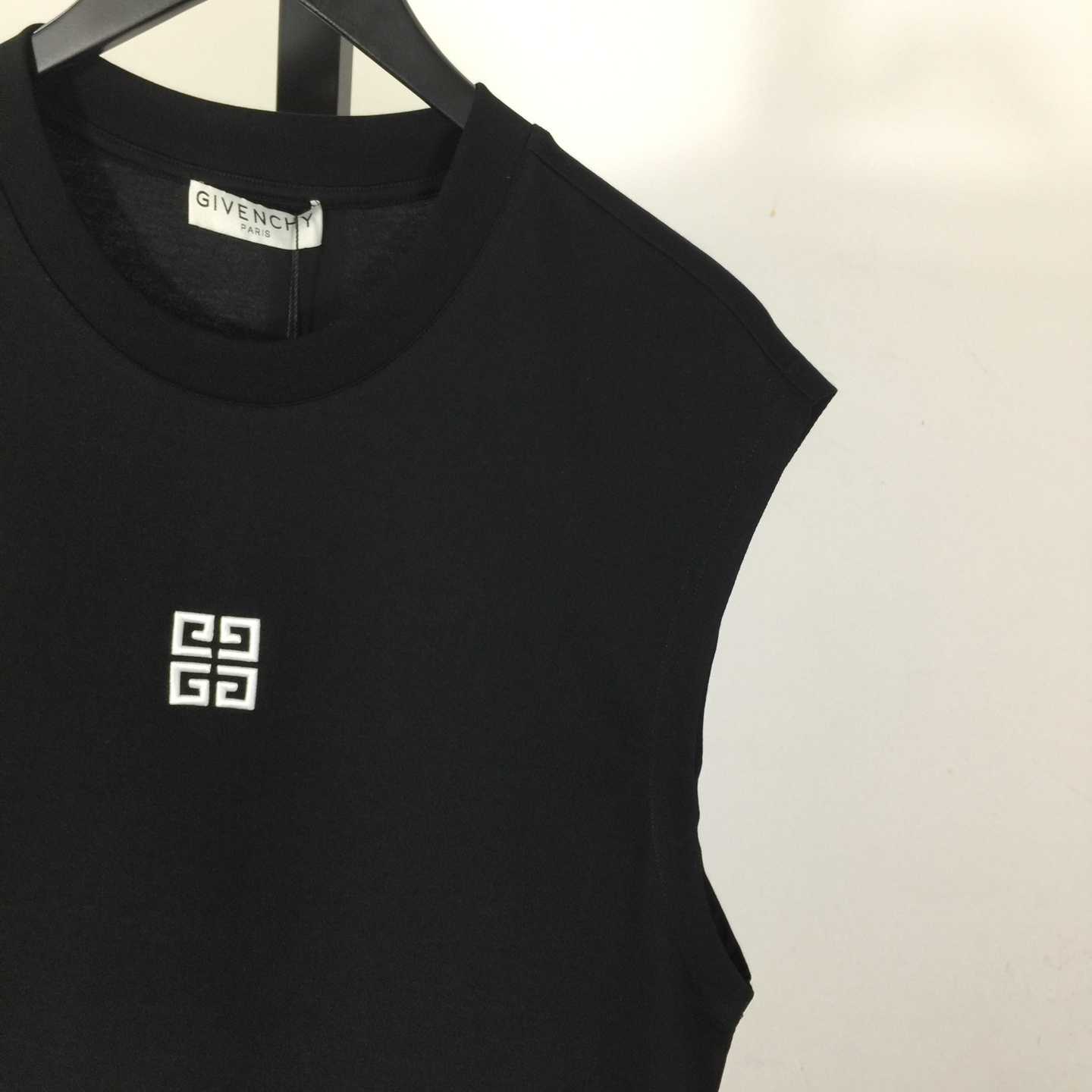 Givenchy Logo Top - DopestKickz