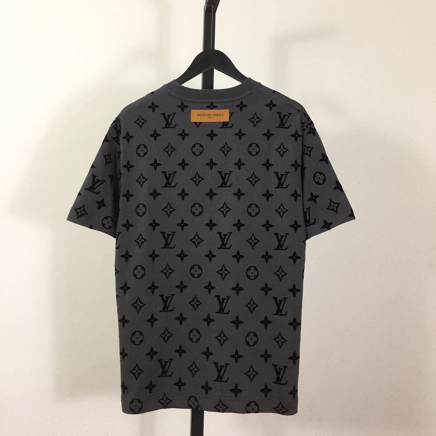 Louis Vuitton Monogram T-shirt - DopestKickz