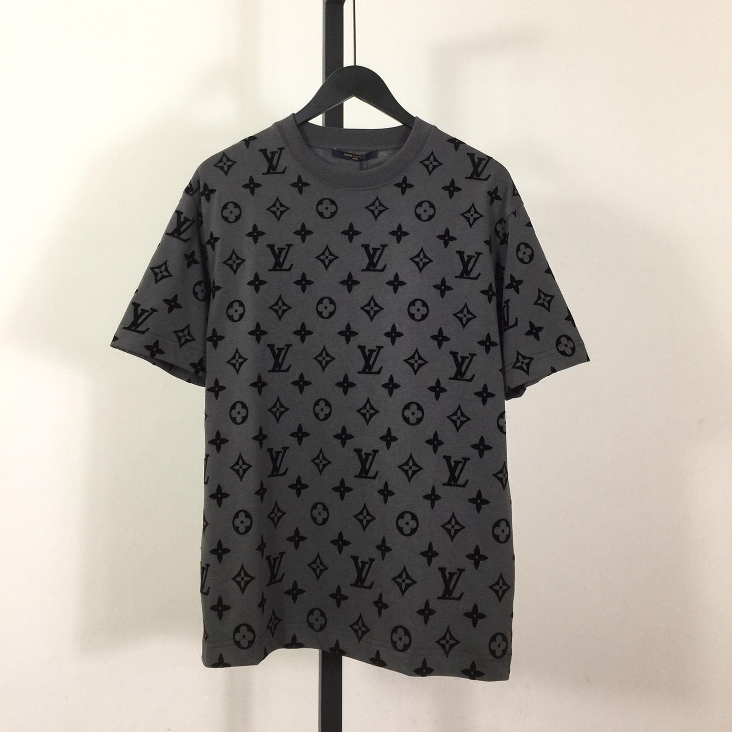 Louis Vuitton Monogram T-shirt - DopestKickz
