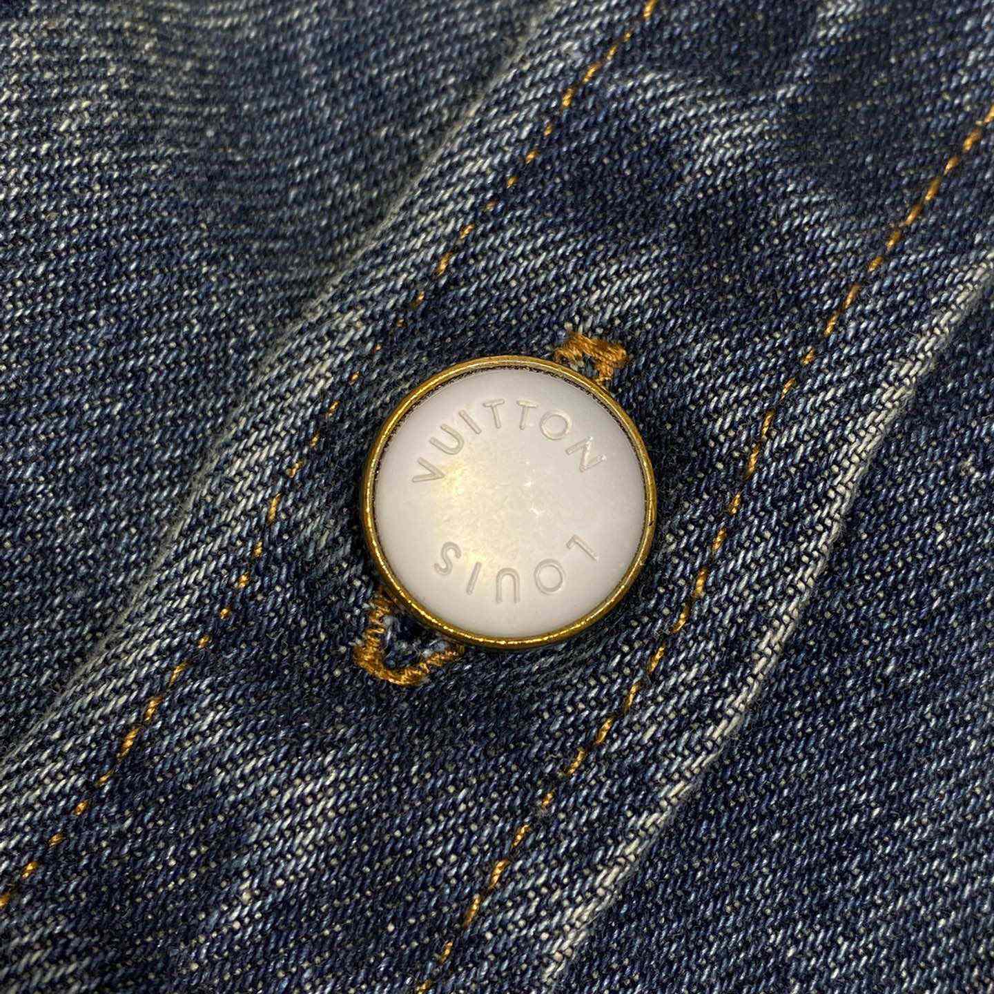 Louis Vuitton Sunfaded Effect Denim Long-Sleeved Shirt   1AHCI4 - DopestKickz